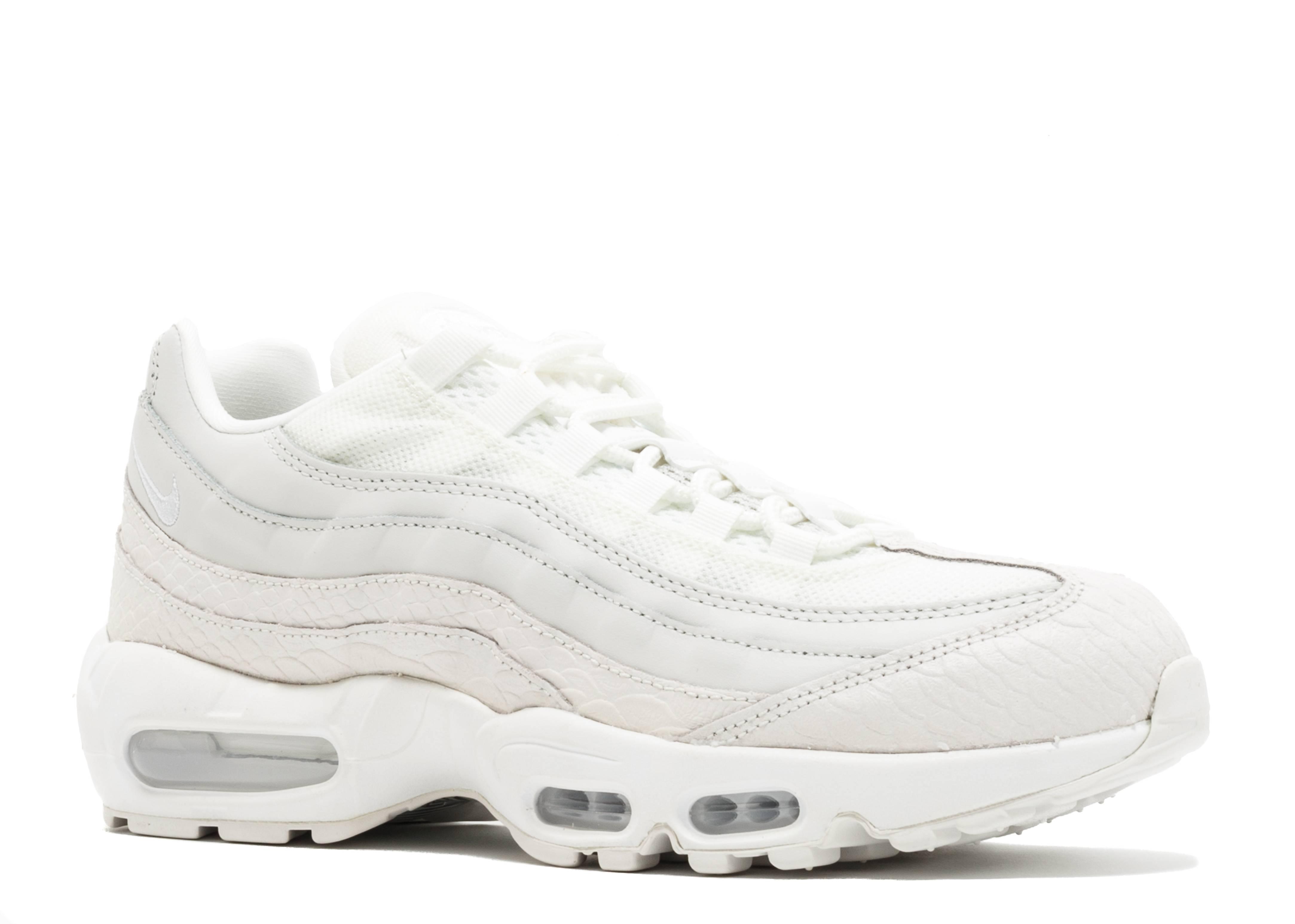 nike 270 all black kids