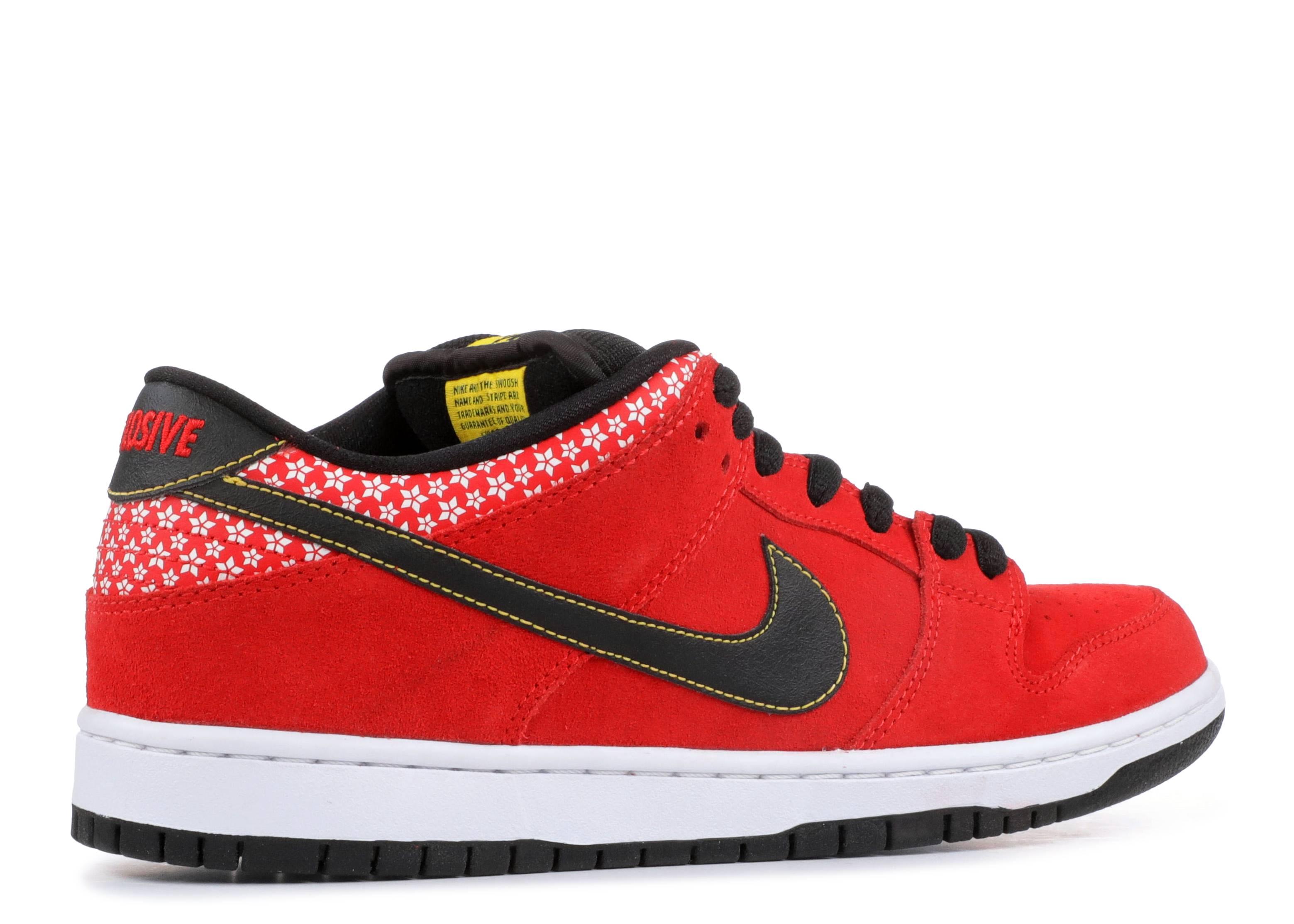 fire red dunks