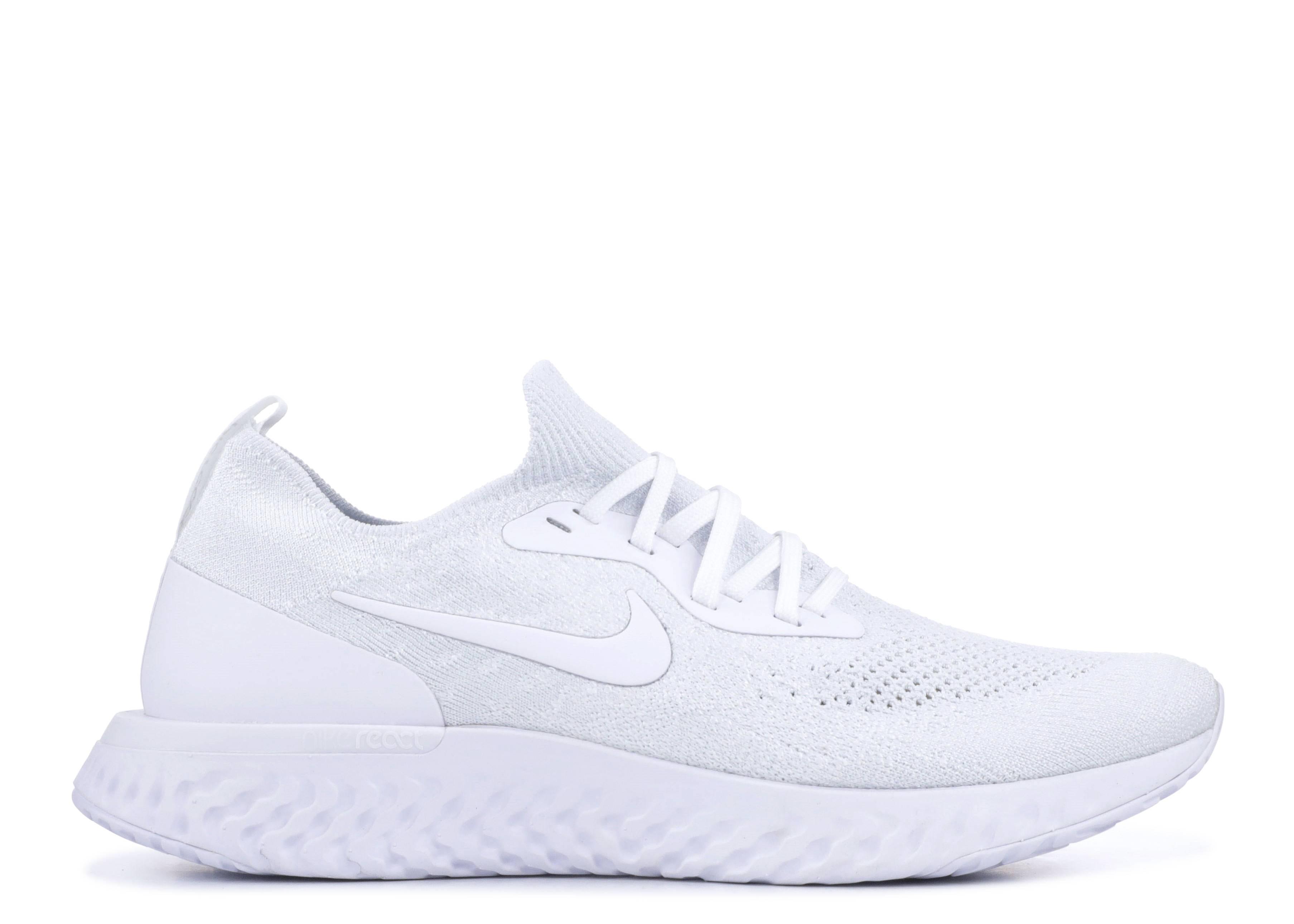are nike epic react flyknit true to size