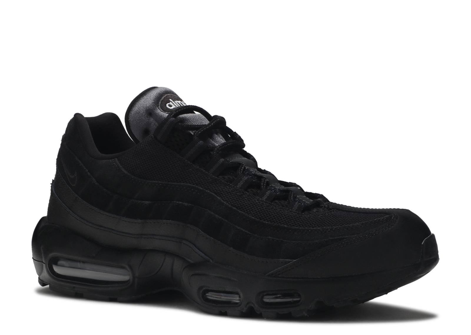 air max 95 essential triple black