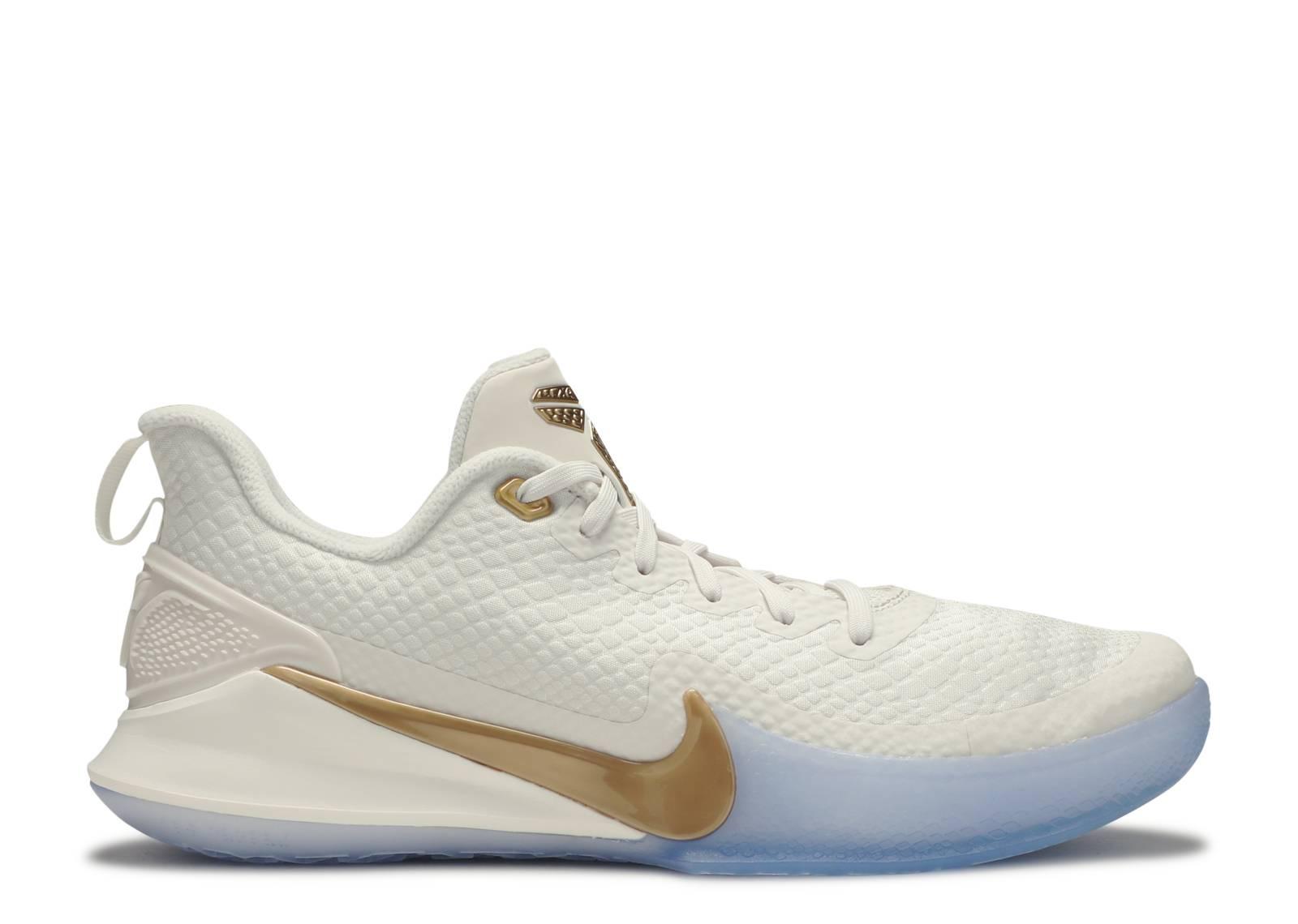 nike mamba focus white