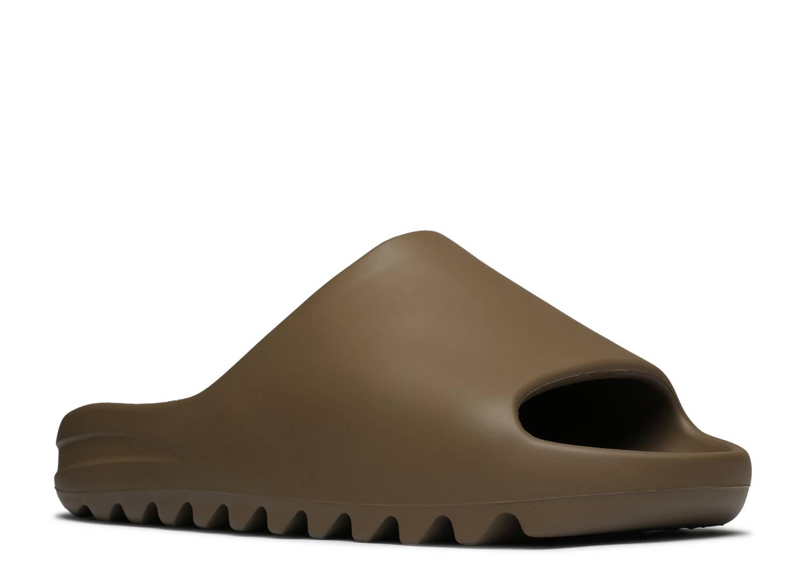 yeezy slide farfetch