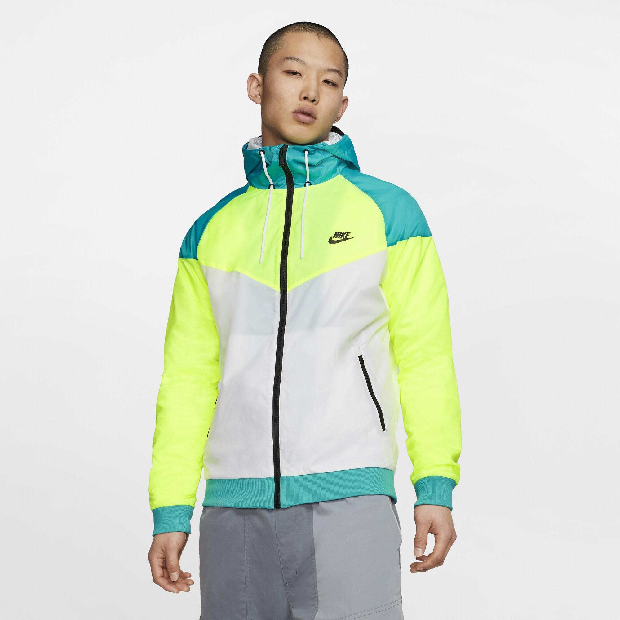 Nike Synthetic Amplify Windrunner Jacket in Green for Men - Lyst