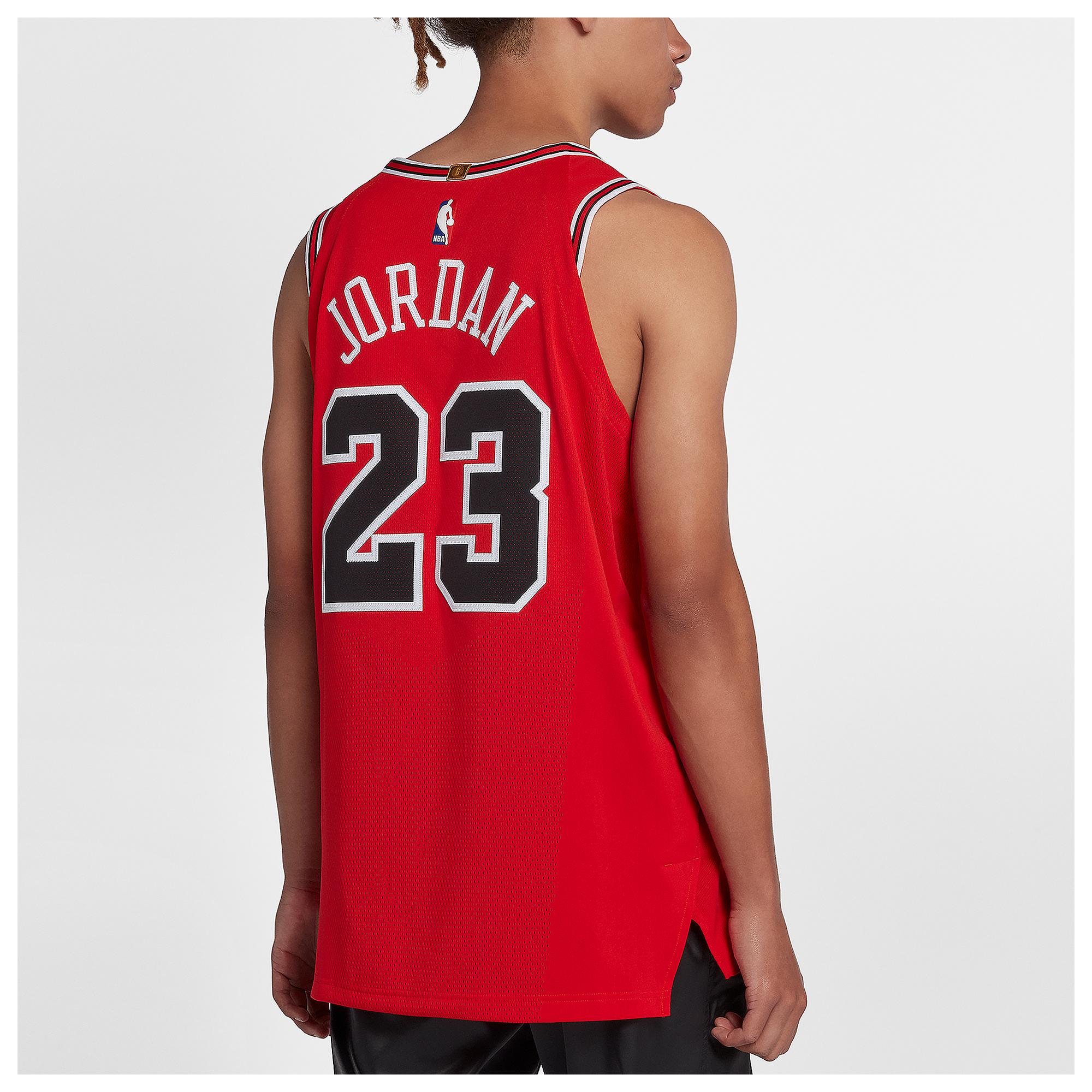 Nike Nba Authentic Jordan Jersey in Red 