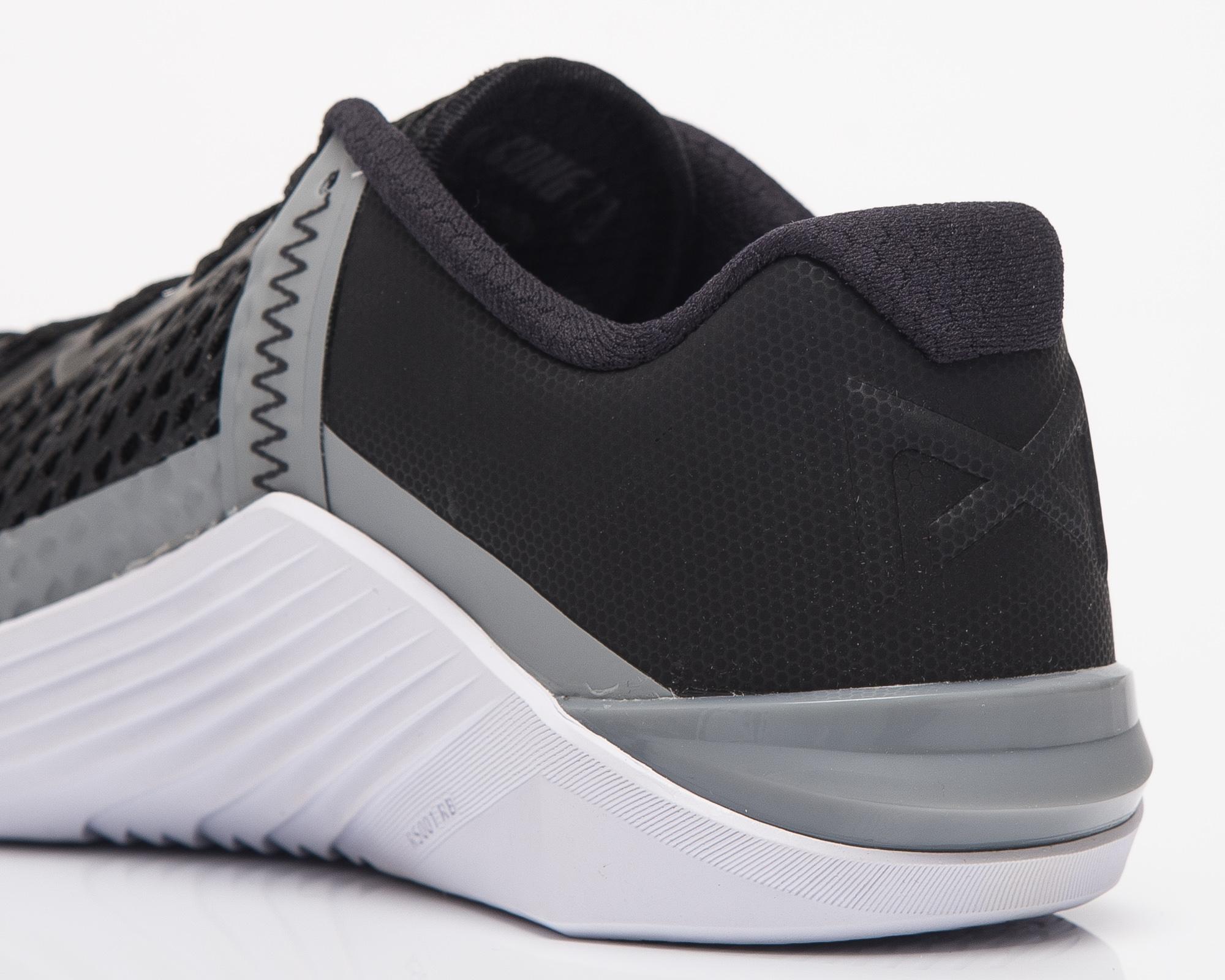 Nike Metcon 6 in Black for Men - Save 