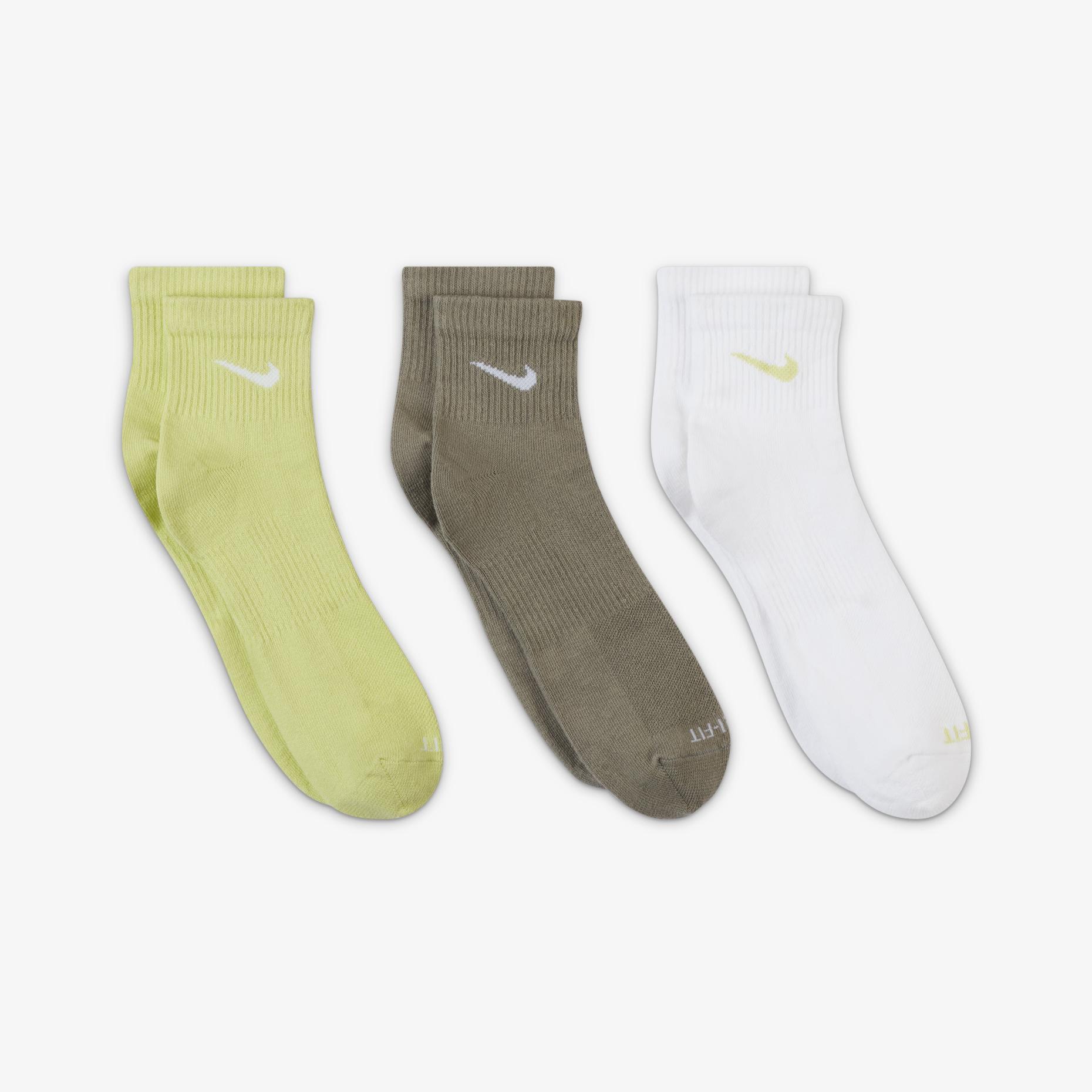 Nike Everyday Plus Lightweight Training Ankle Socks (3 Pairs) for Men | Lyst