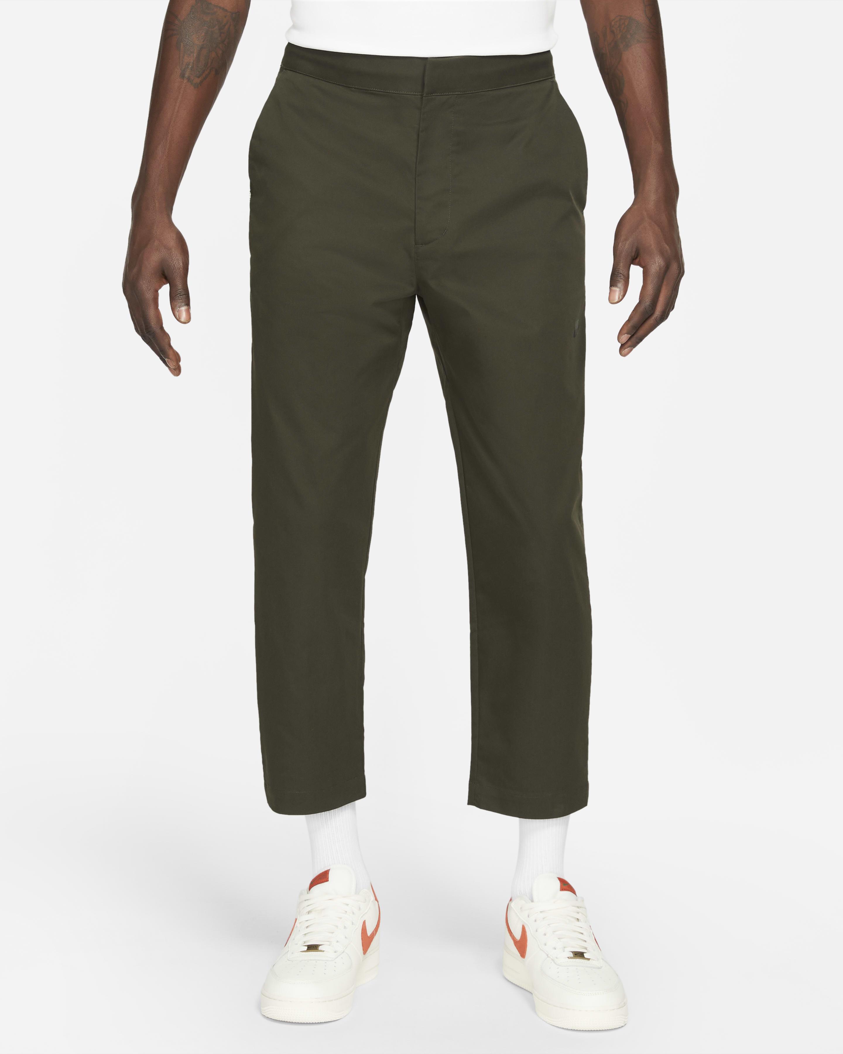Nike Sportswear Style Essentials Woven Unlined Sneaker Pants in Green ...