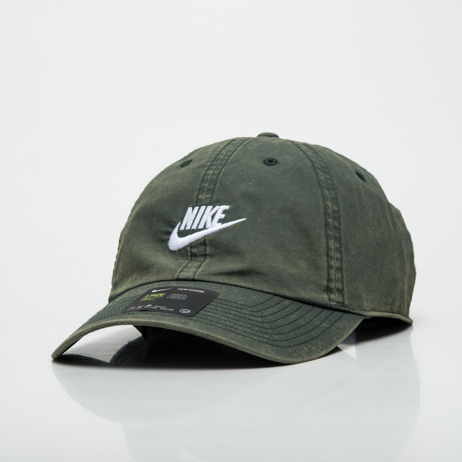 Nike Heritage86 Beach Wash Cap in Green 