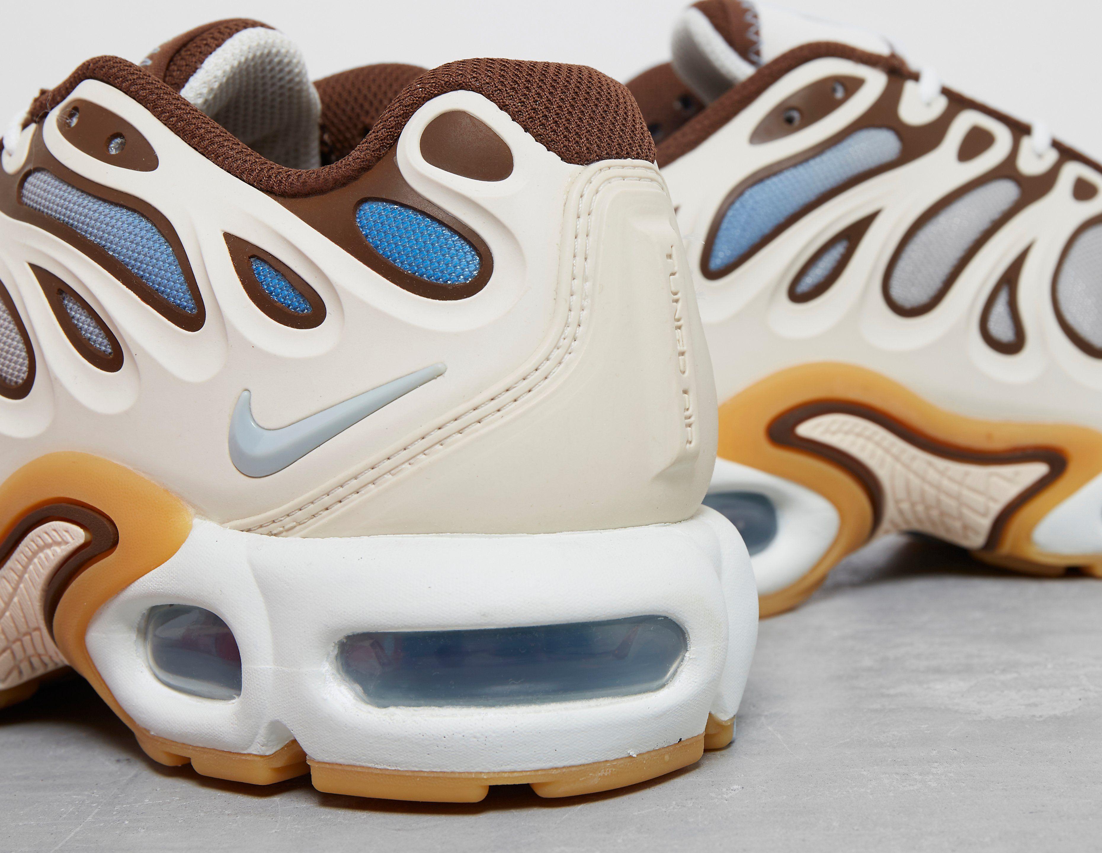 Air max plus gold womens best sale