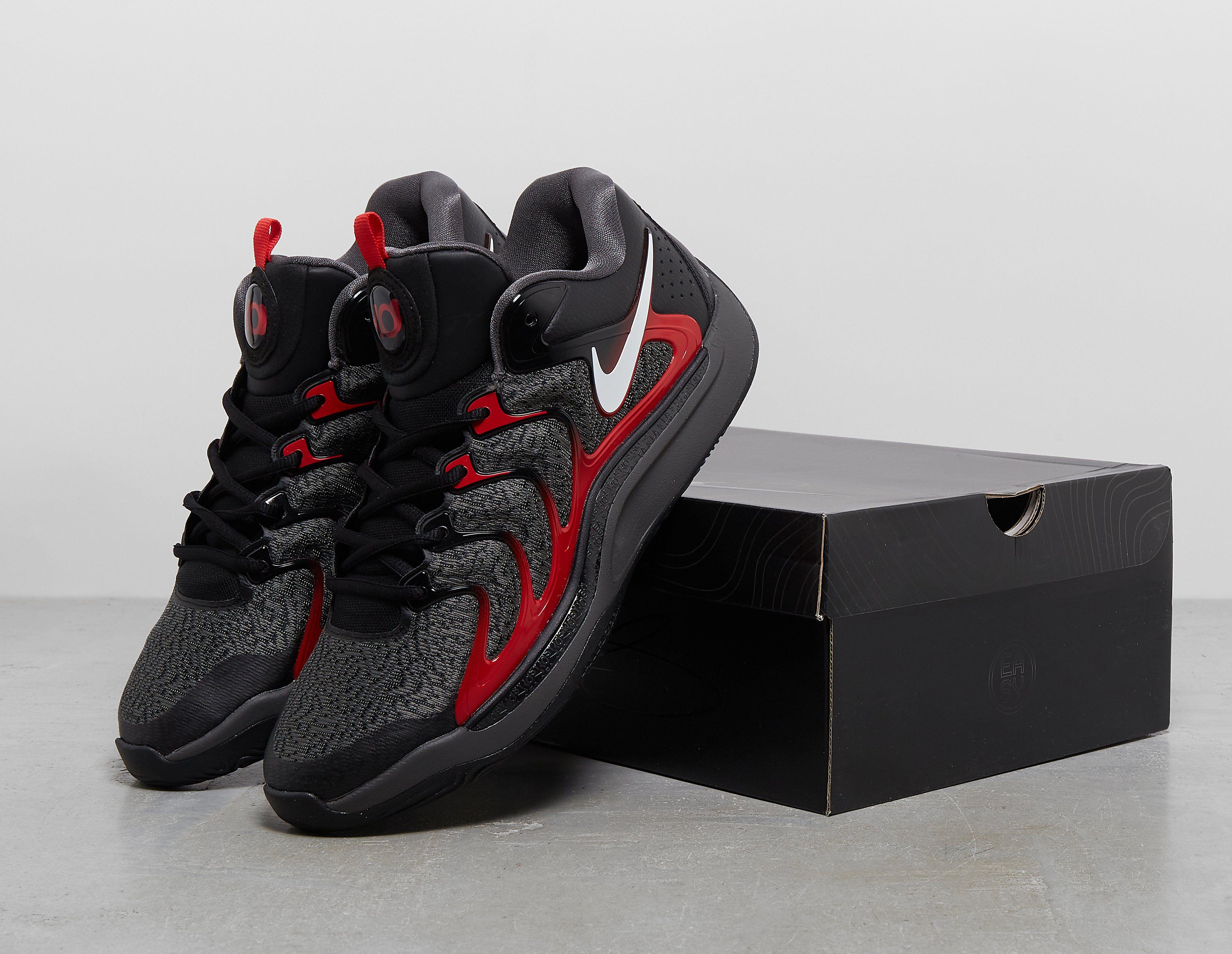 Black kd basketball shoes hot sale