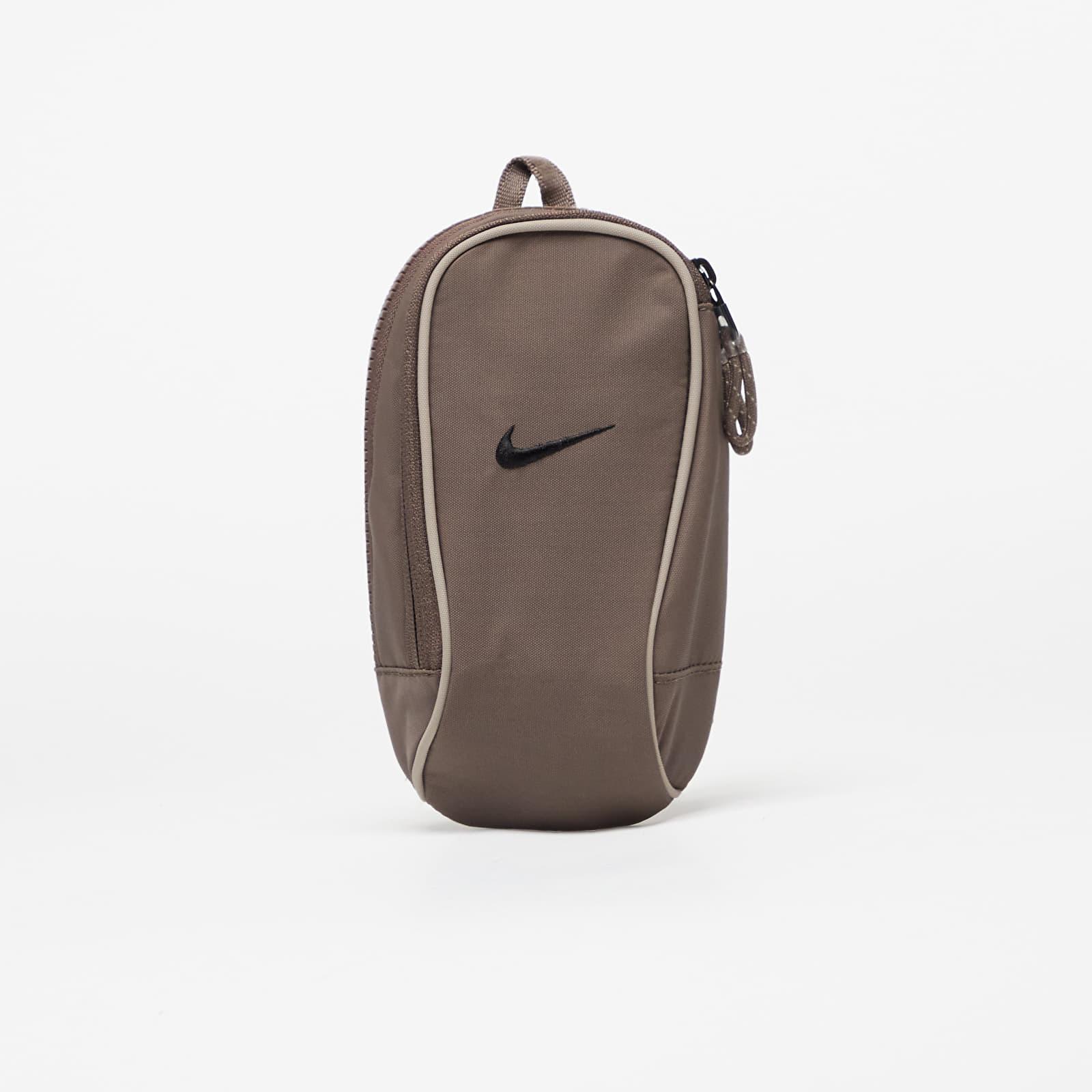 Nike Sportswear Essentials Crossbody Bag Ironstone/ Ironstone/ Black in  Braun | Lyst DE