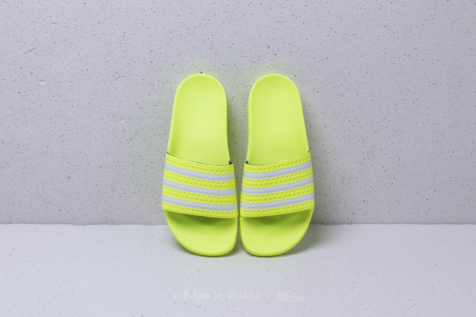 adilette frozen yellow