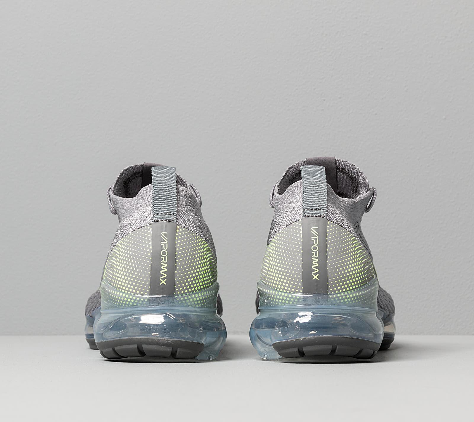 nike air vapormax grey and green