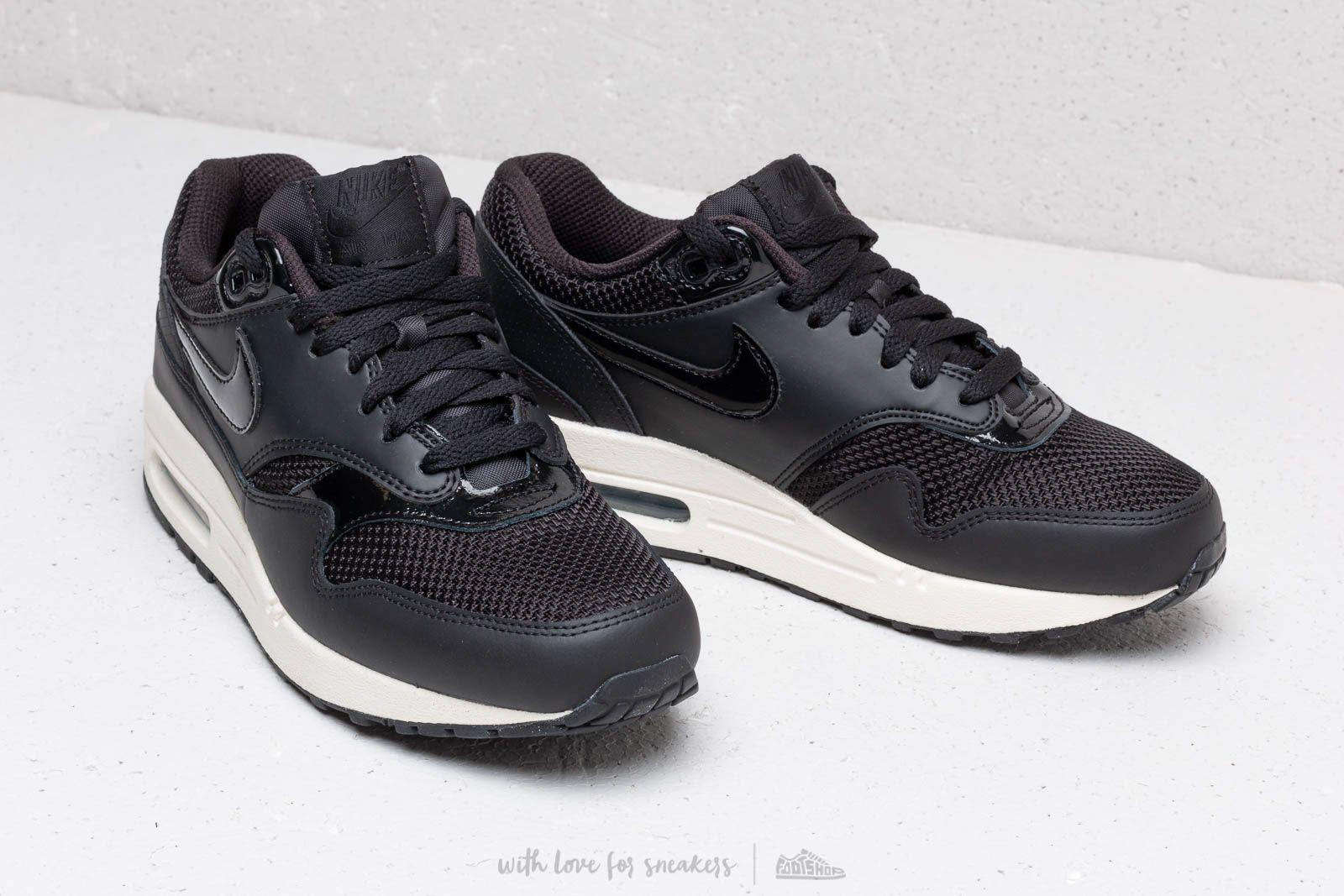 nike air max 1 black summit white