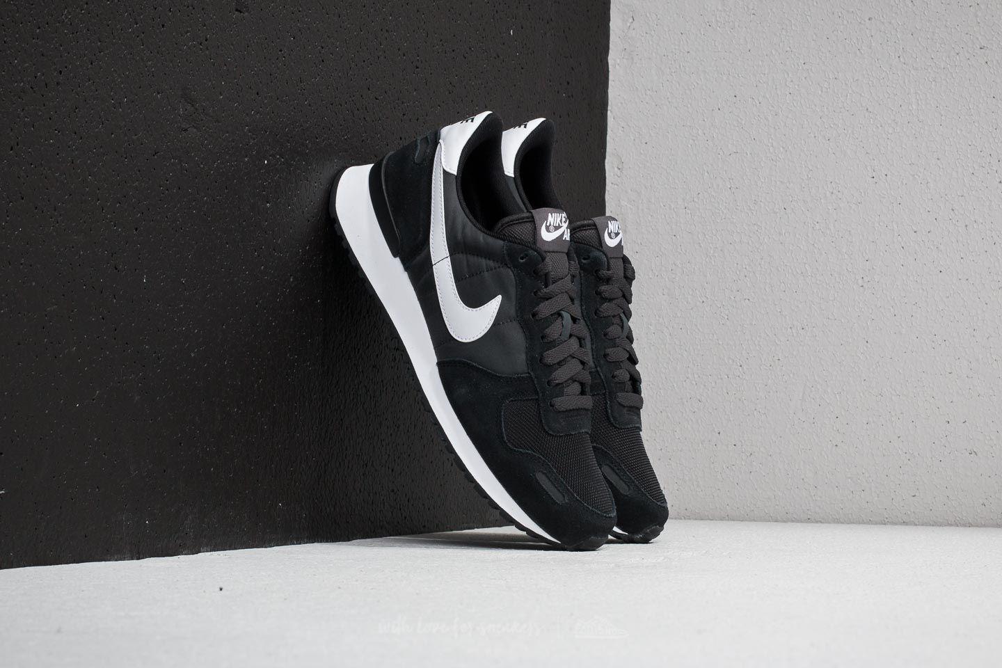 nike air vortex black and white