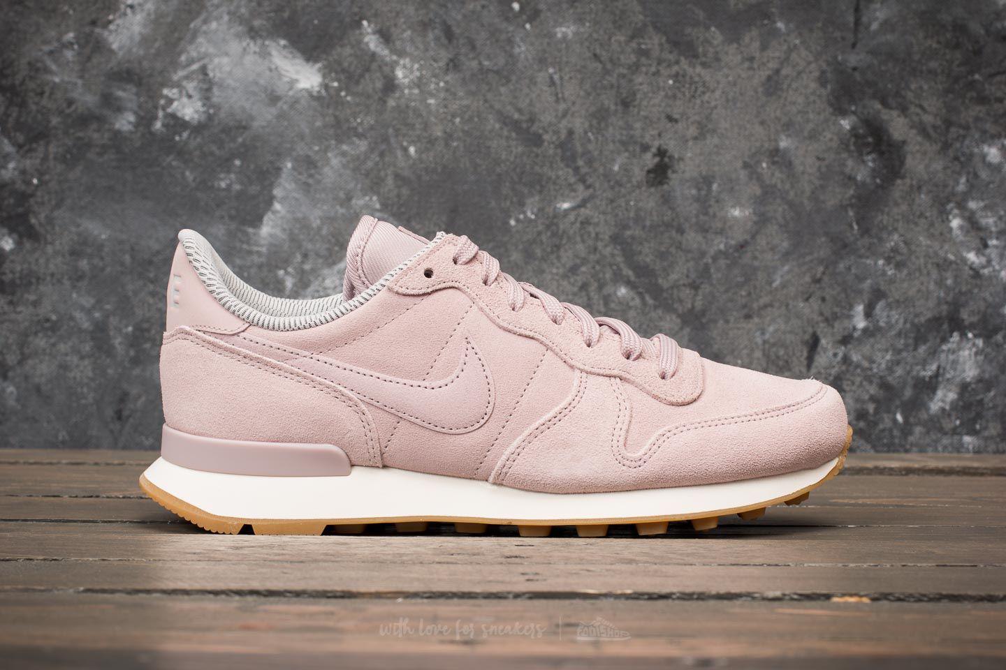 w internationalist se