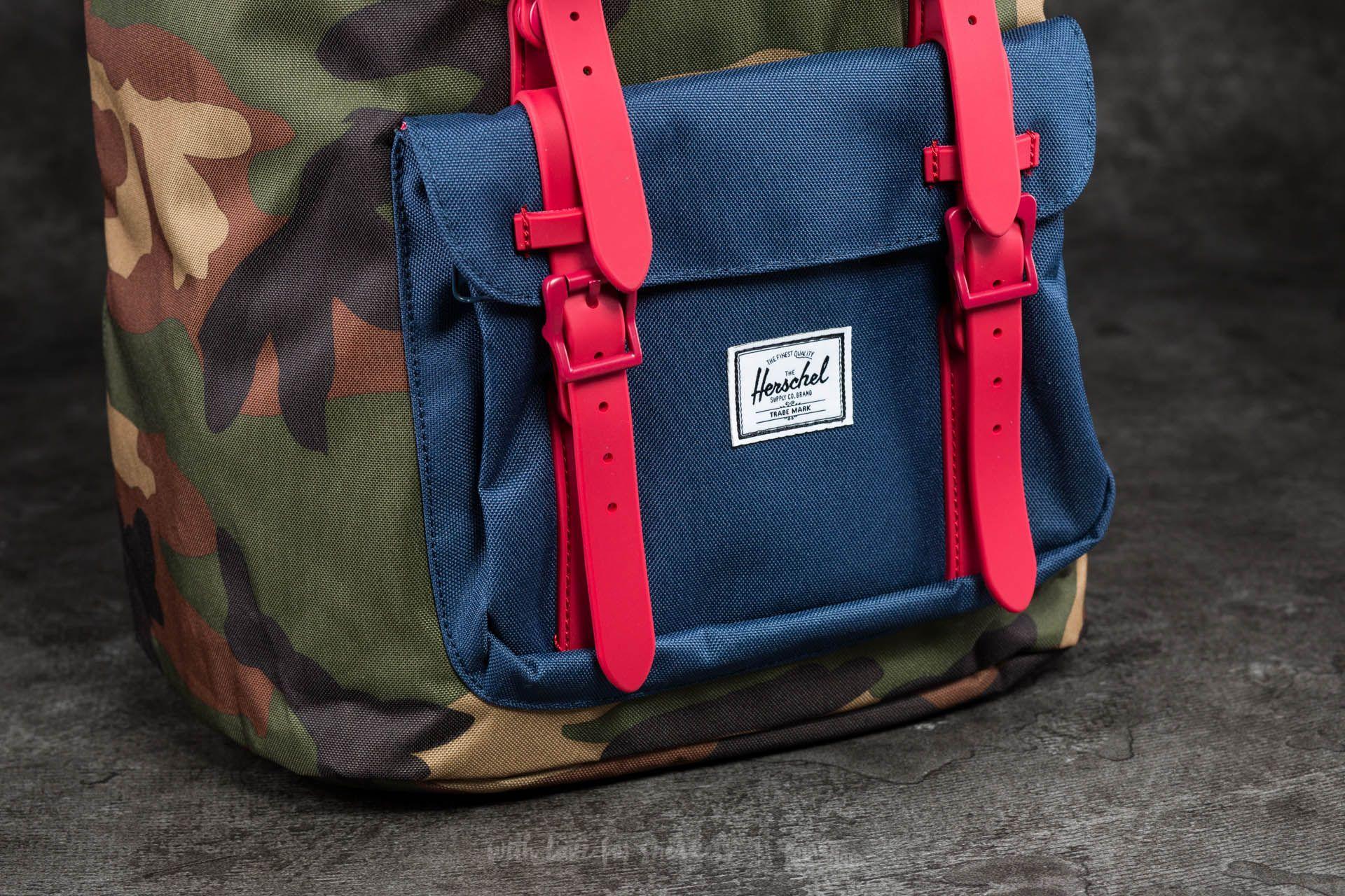 herschel backpack camo blue red