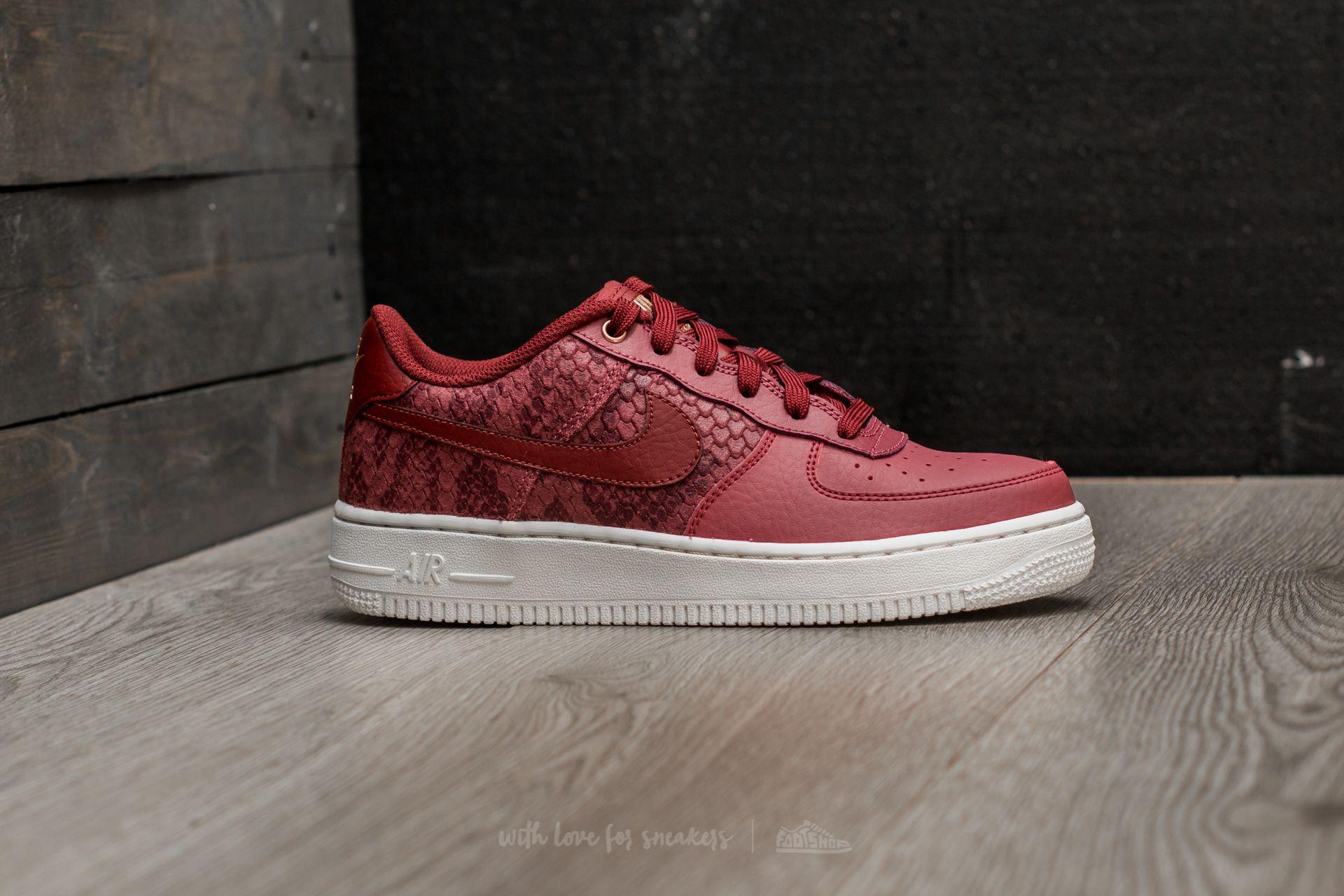 nike air force 1 dark red
