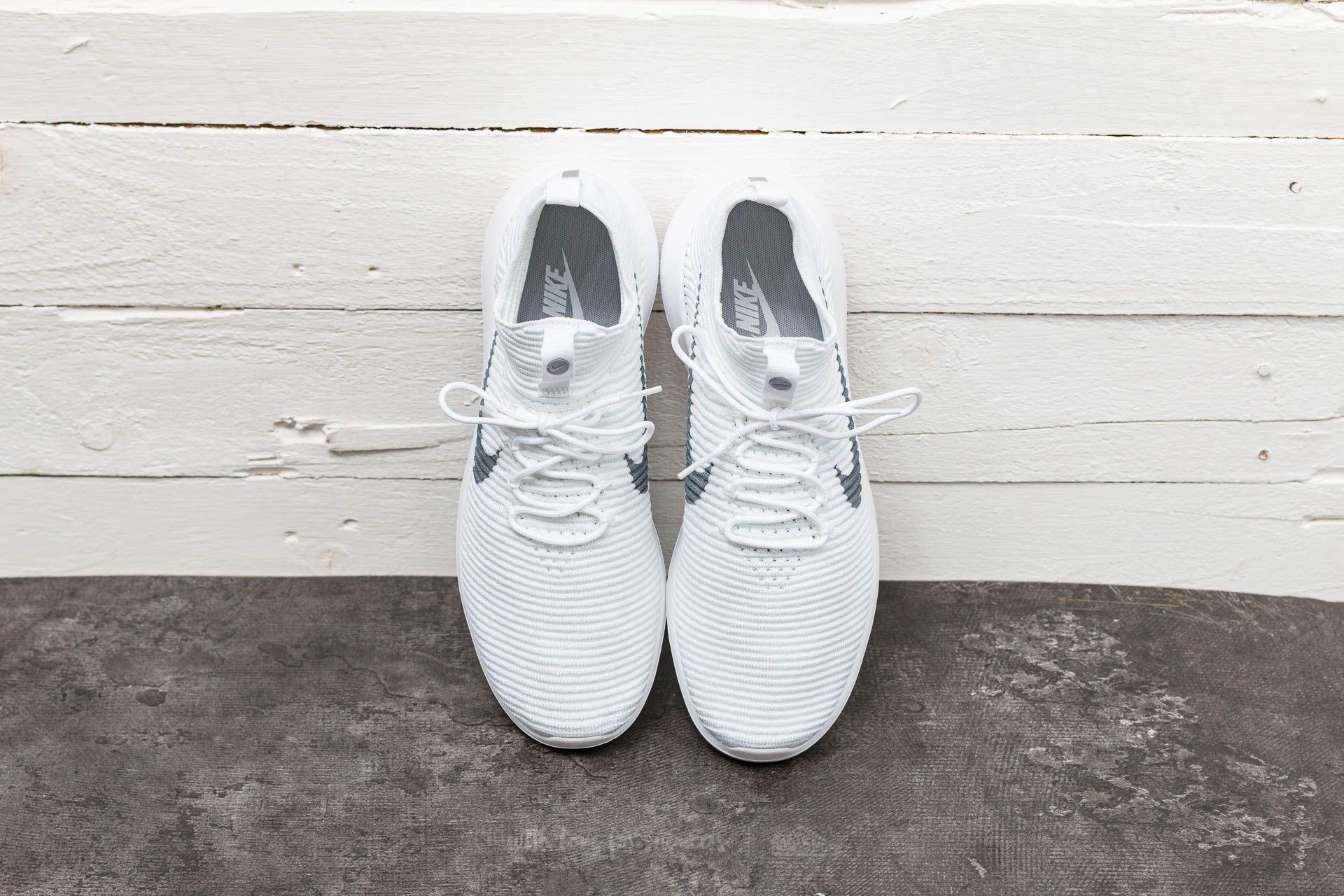 Nike Roshe Two Flyknit V2 White/ Wolf Grey-white-white for Men | Lyst