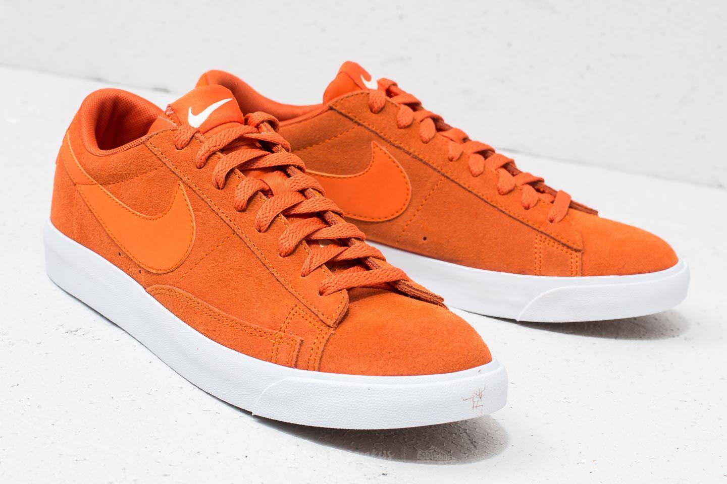 nike blazer low orange