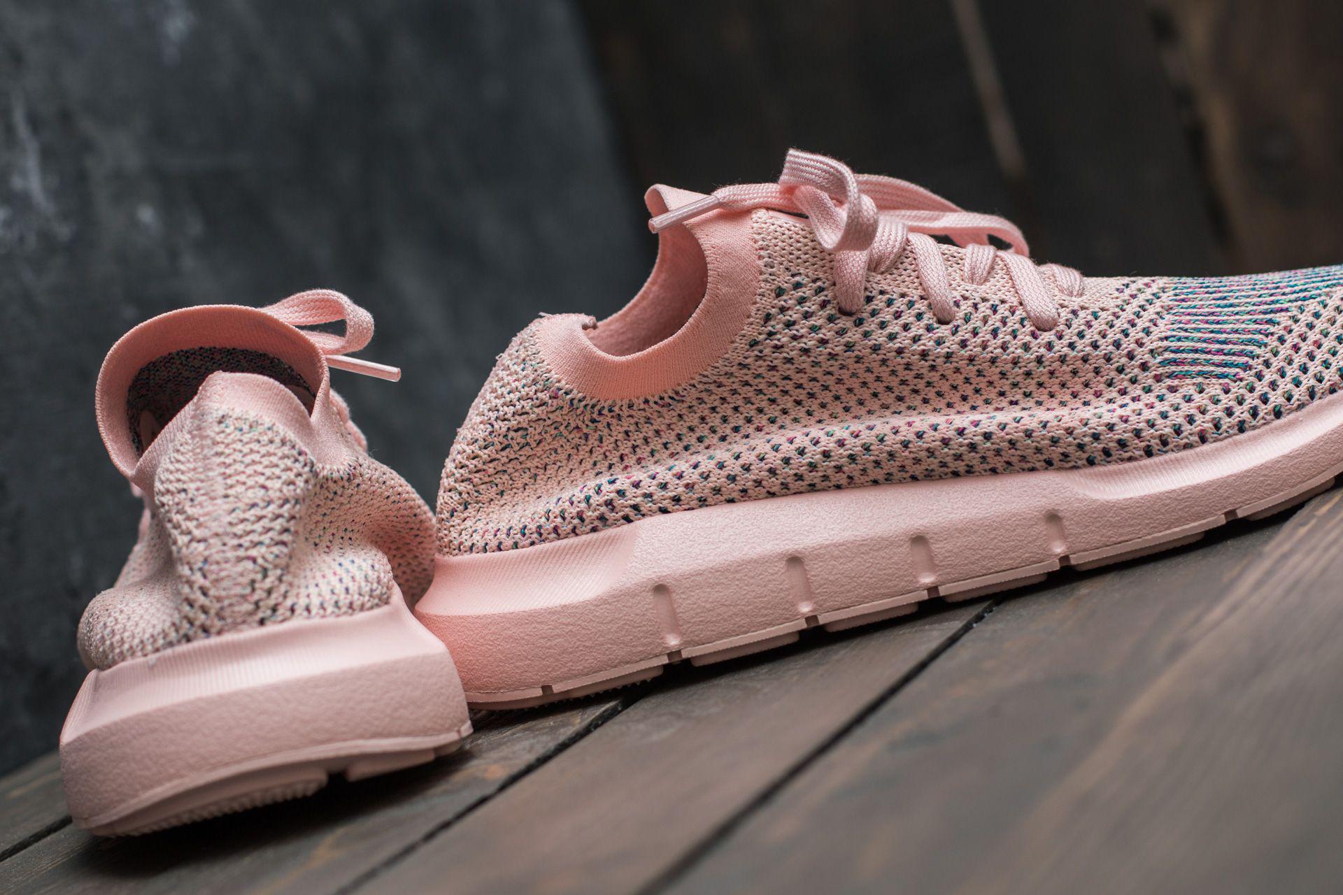 adidas swift run icey pink