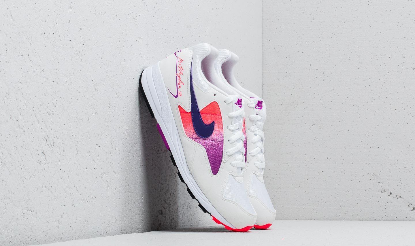nike skylon 2 solar red