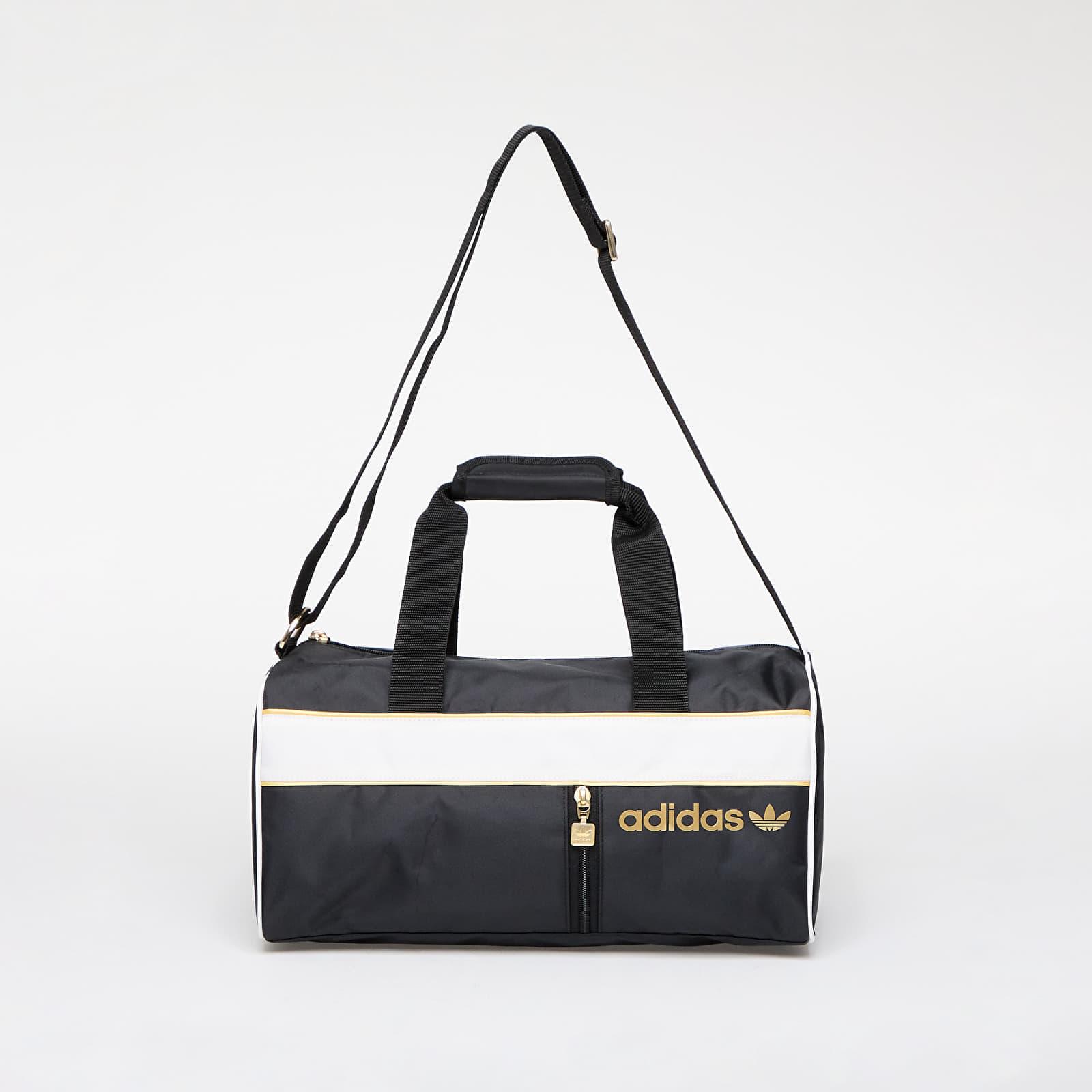 Cw0618 adidas sale