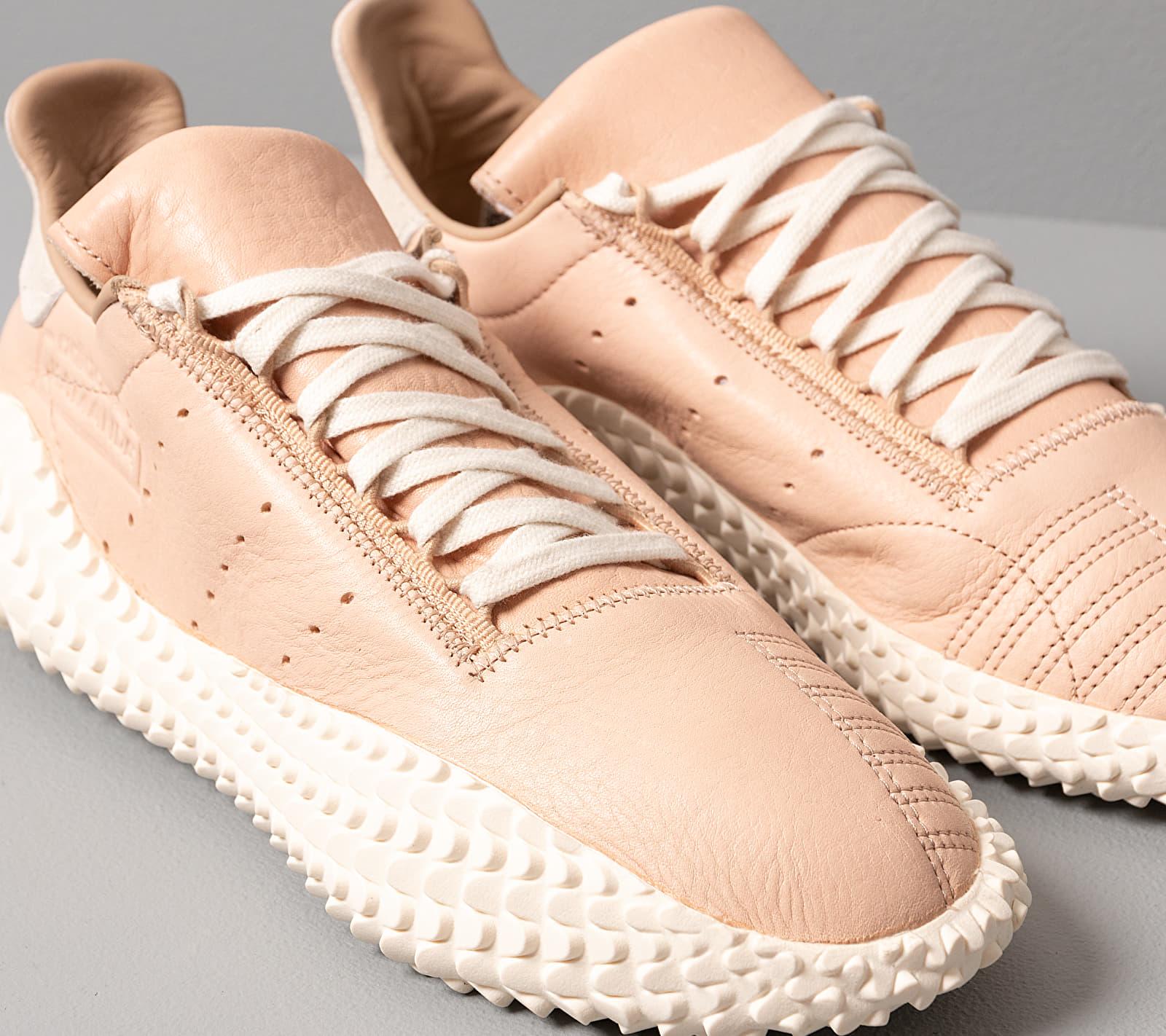 white adidas kamanda