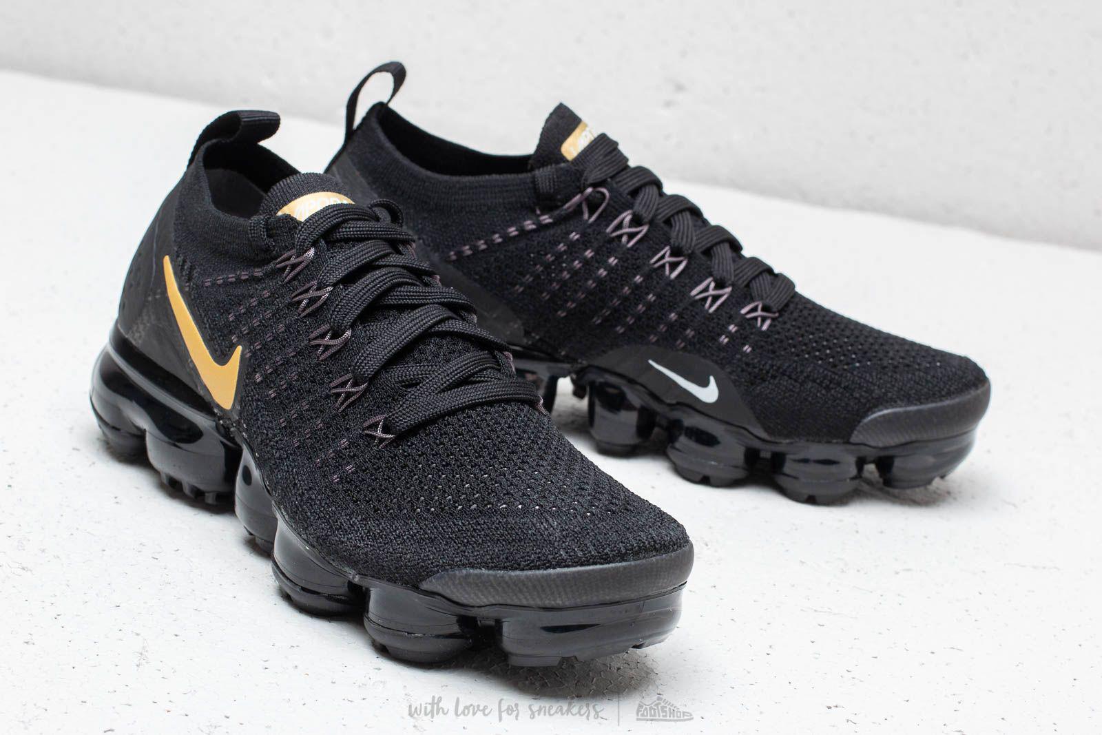 vapormax 2 black gold