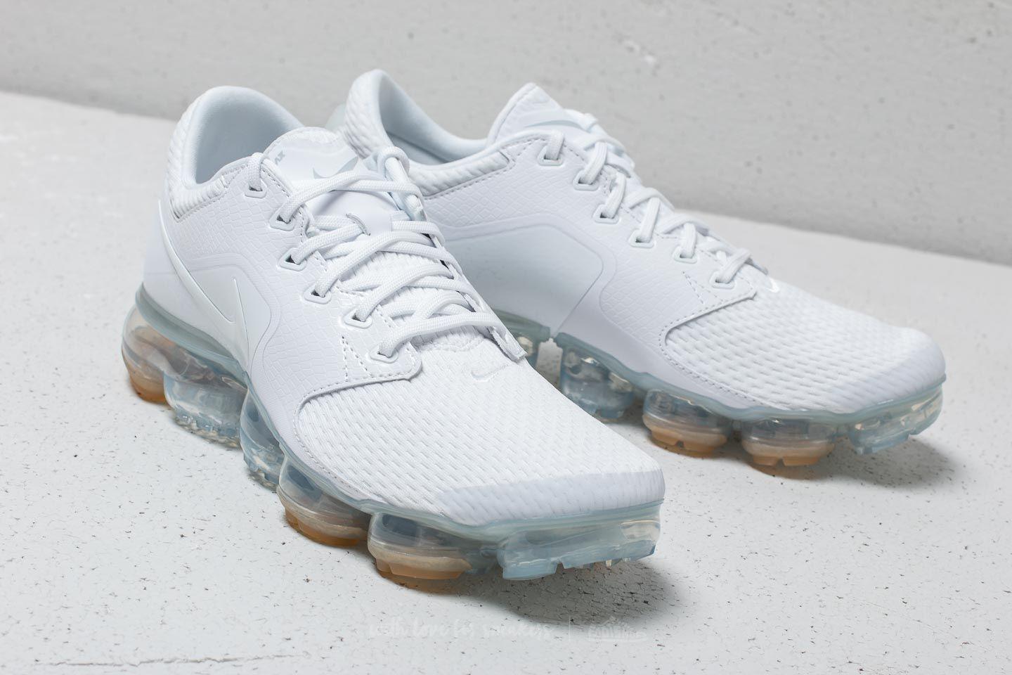 nike vapormax white size 4