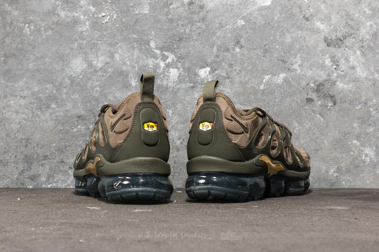 vapormax plus footshop