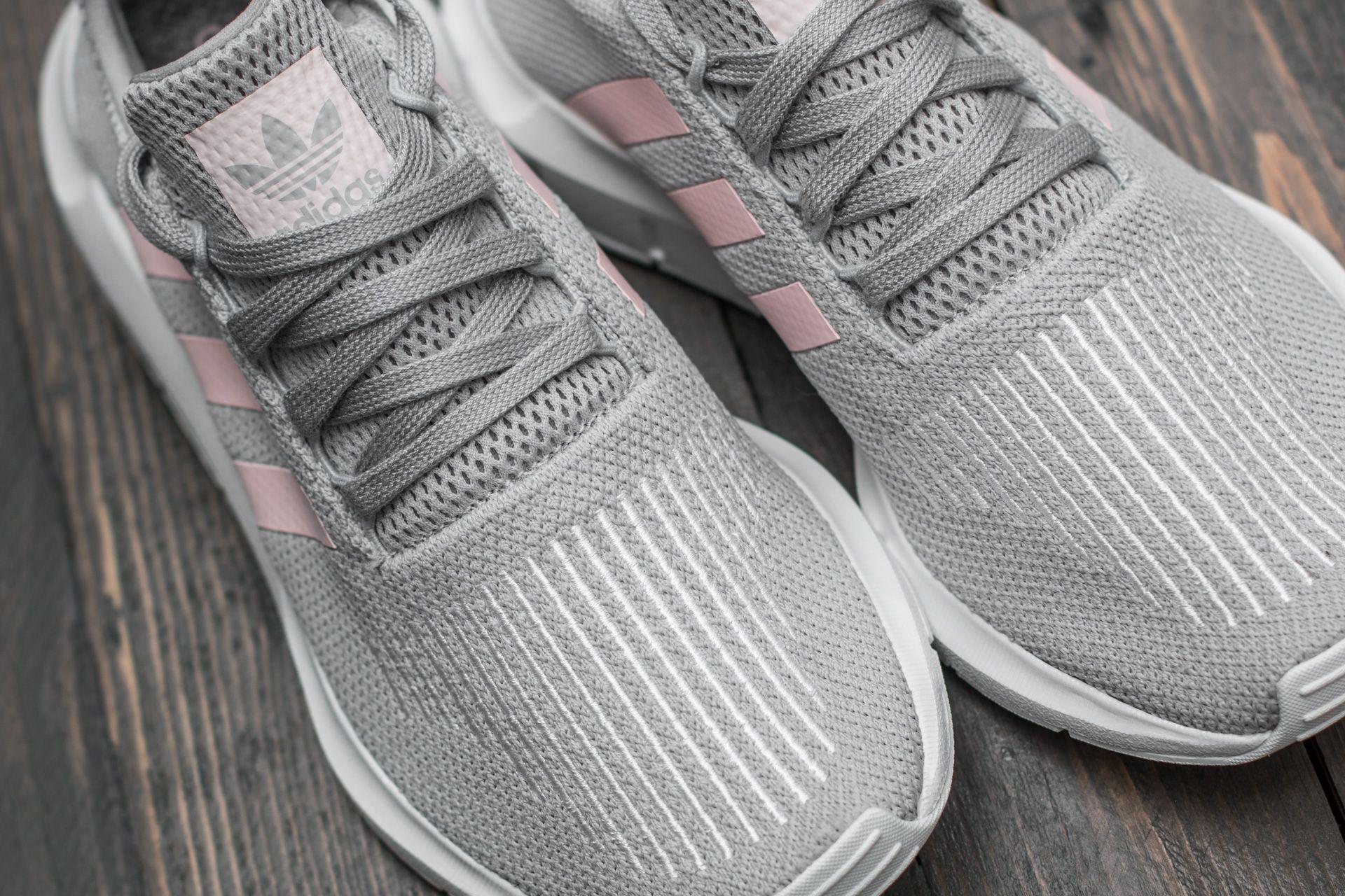 adidas originals swift run womens grey/pink/white