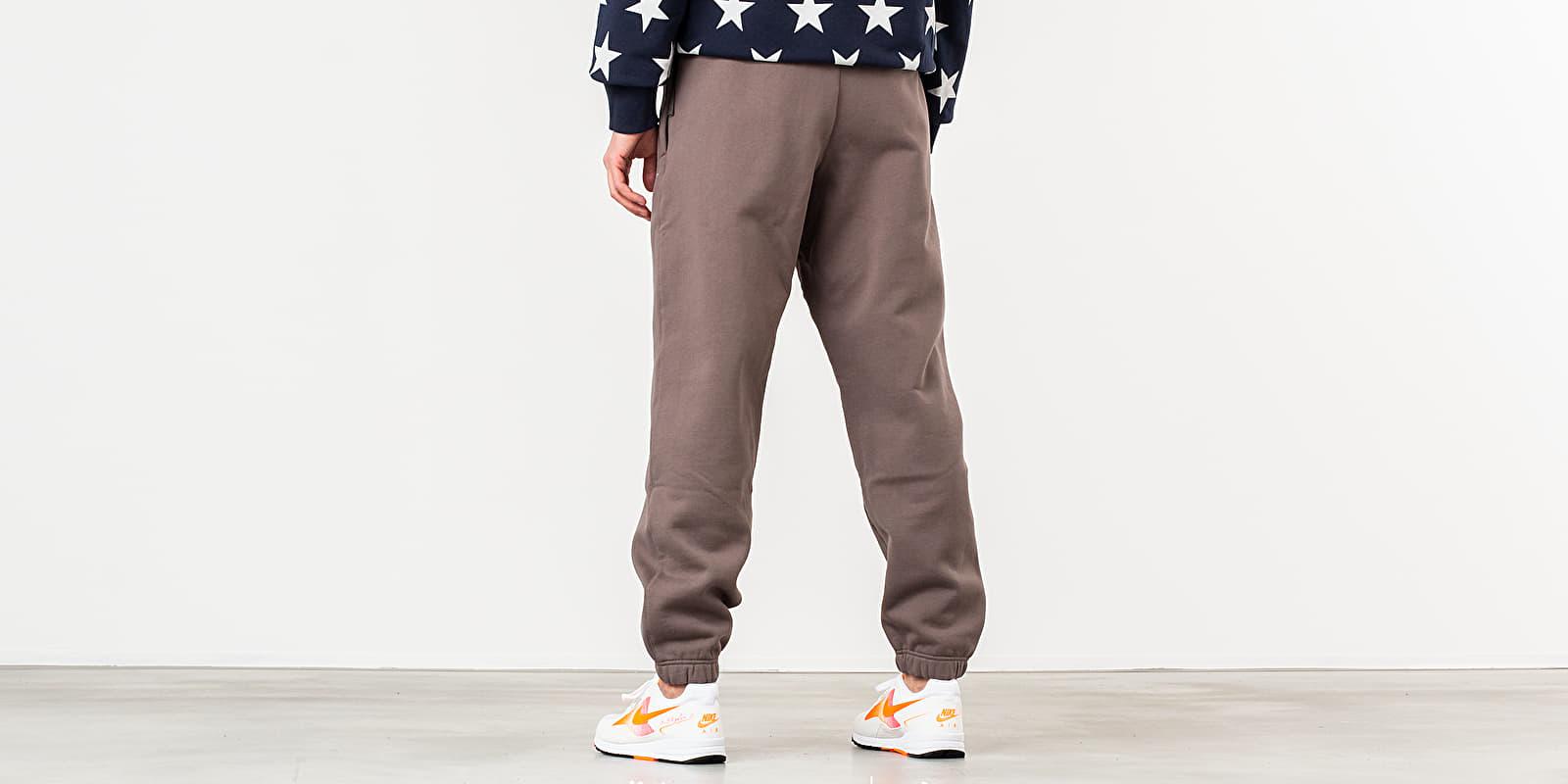 nikelab crew sweatshirt in ridgerock