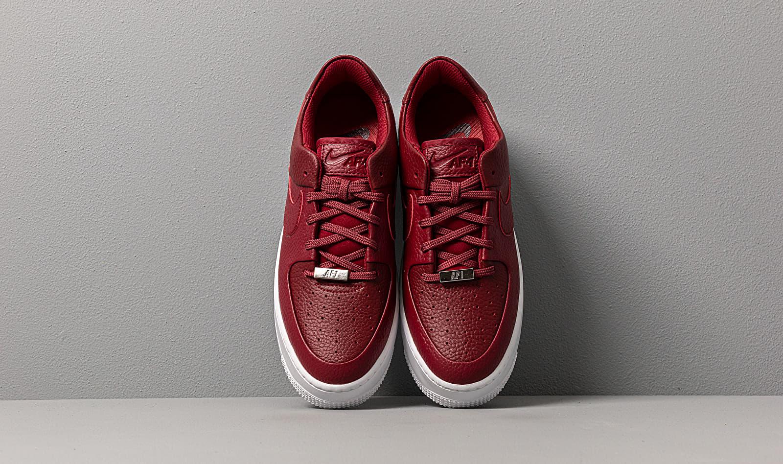 Nike Leather Air Force 1 Sage Low - Shoes in Red | Lyst
