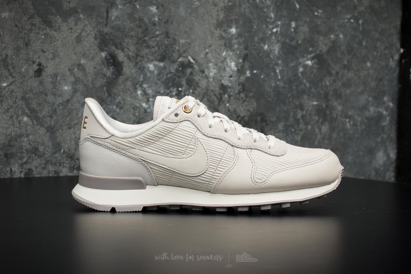 nike internationalist w nike internationalist w
