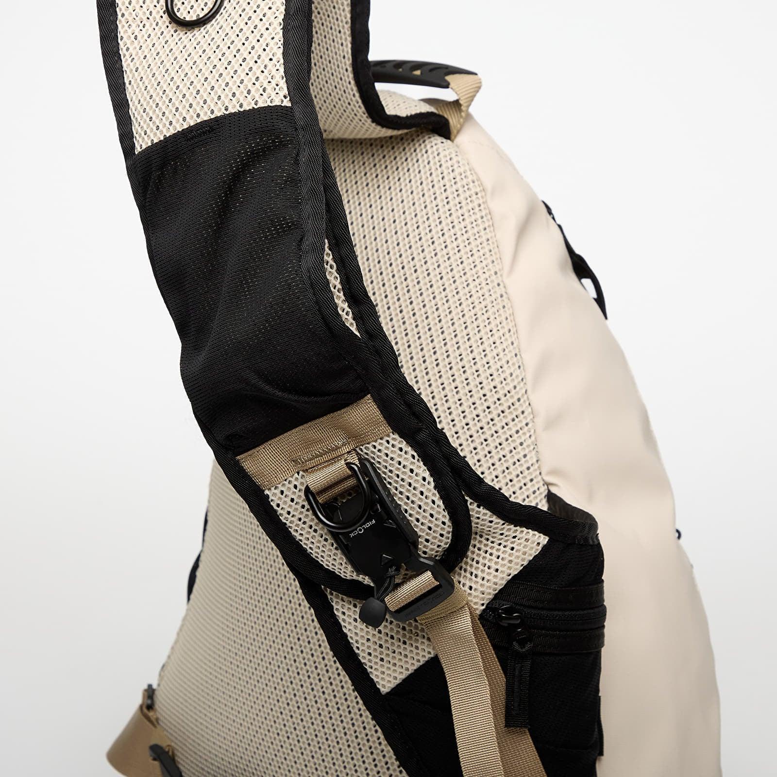 Oakley Latitude Sling Pack in Natural | Lyst