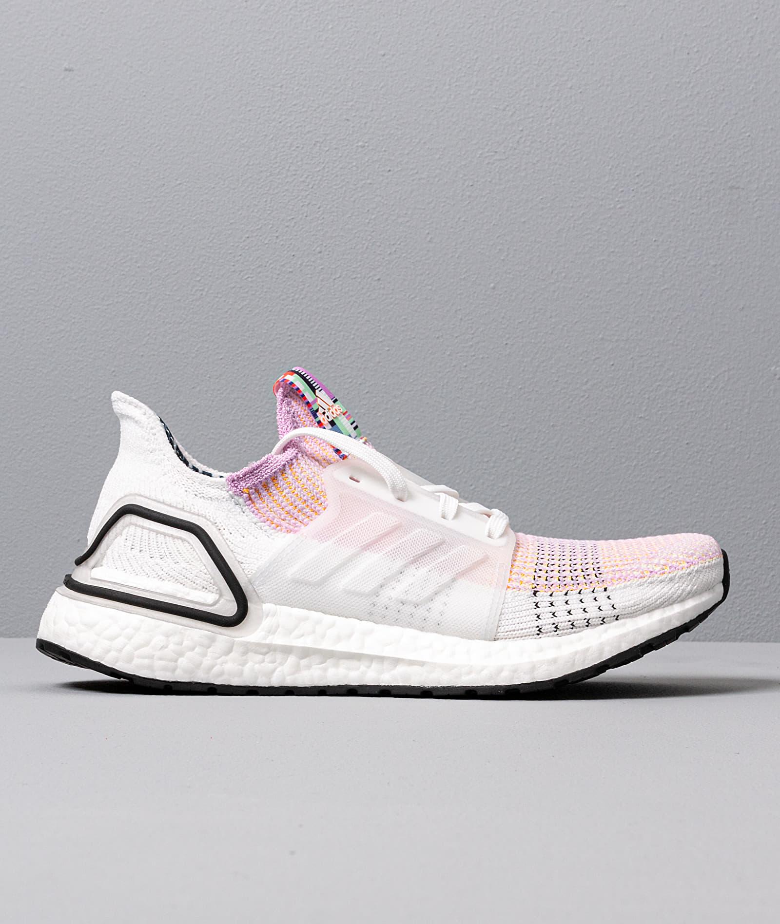 adidas Originals Adidas Ultraboost 19 W Clear Lilen/ Crystal White/ Core  Black in Pink - Lyst