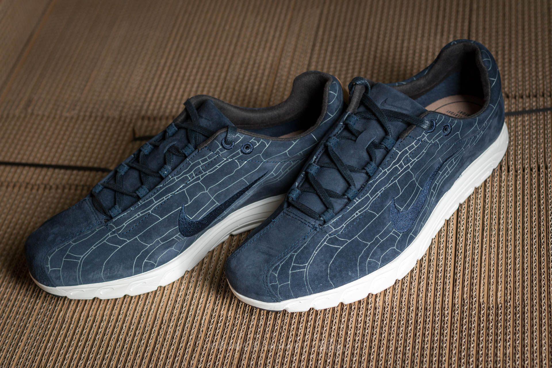 nike mayfly leather premium