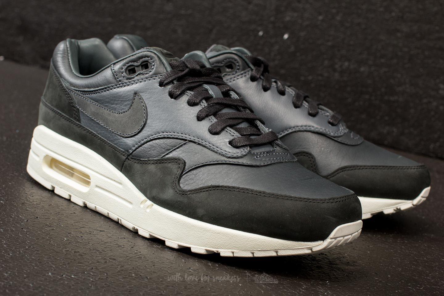 air max 1 dark grey