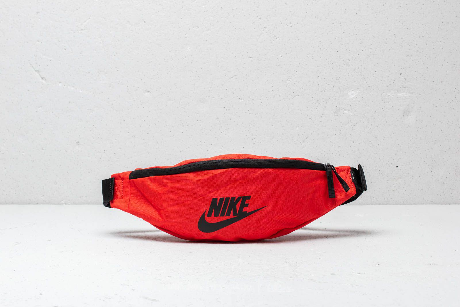 nike heritage hip pack red