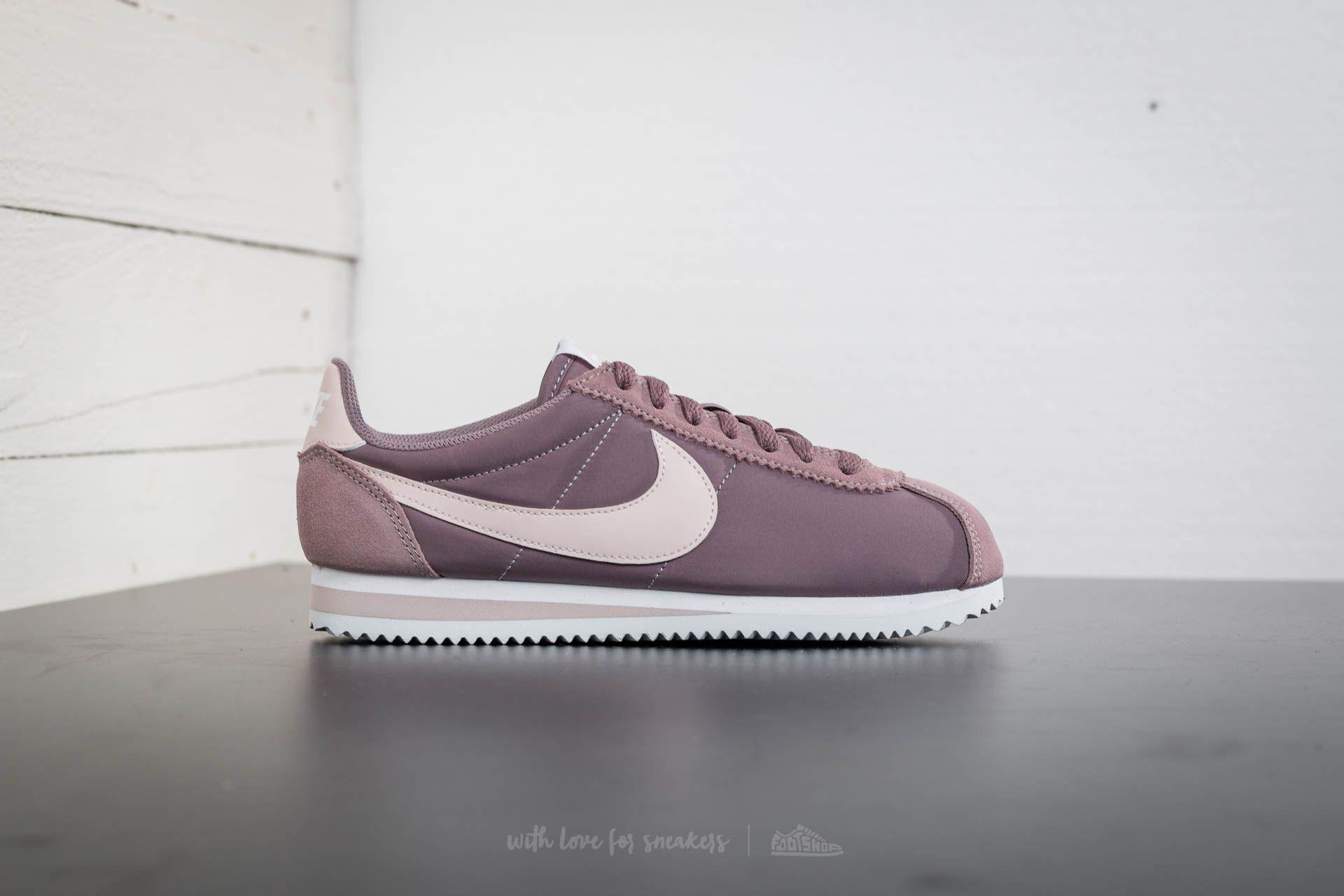 nike cortez grey
