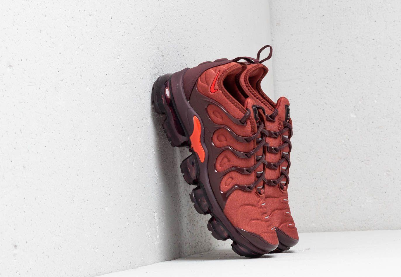 nike air vapormax plus burnt orange