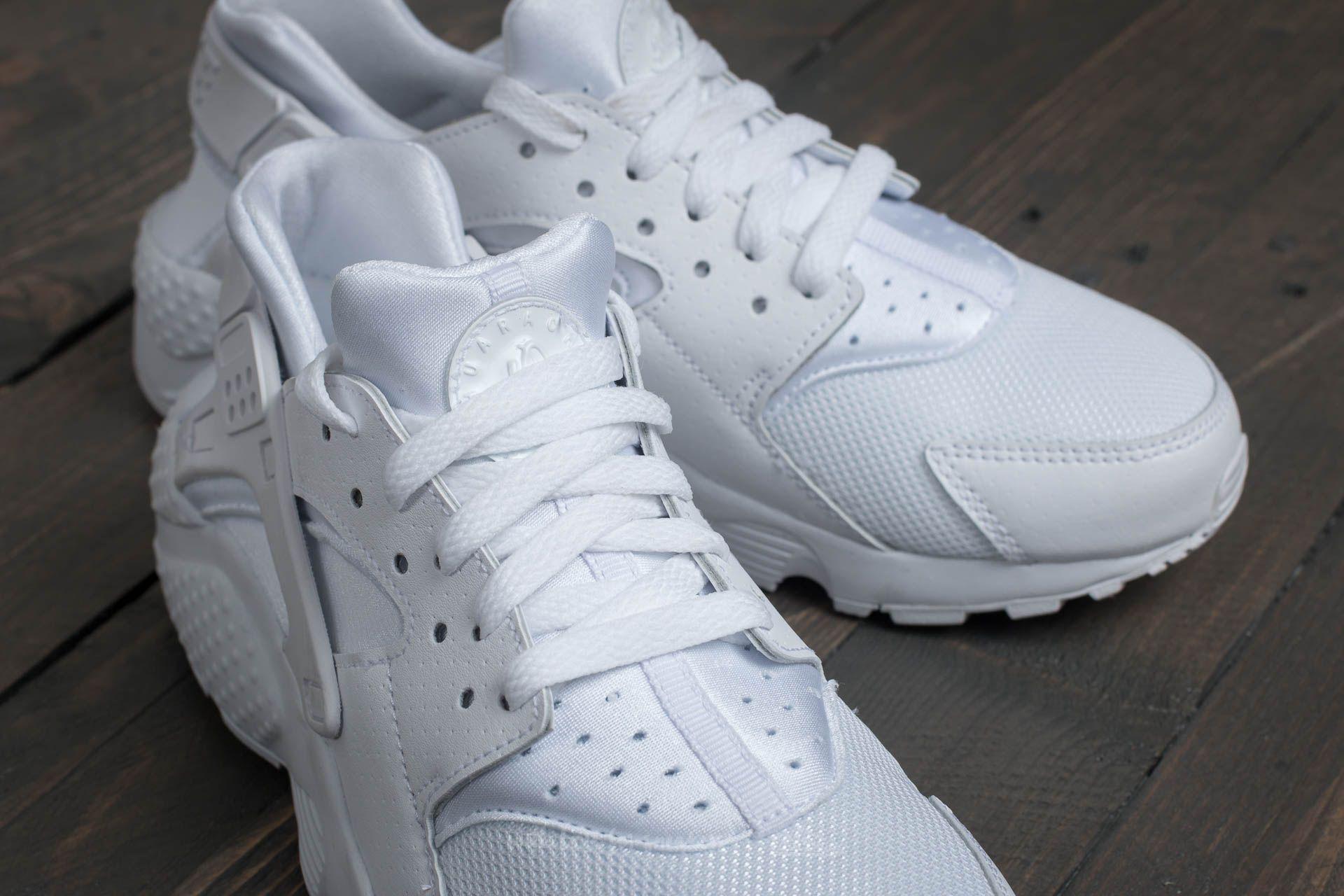nike huarache run gs white