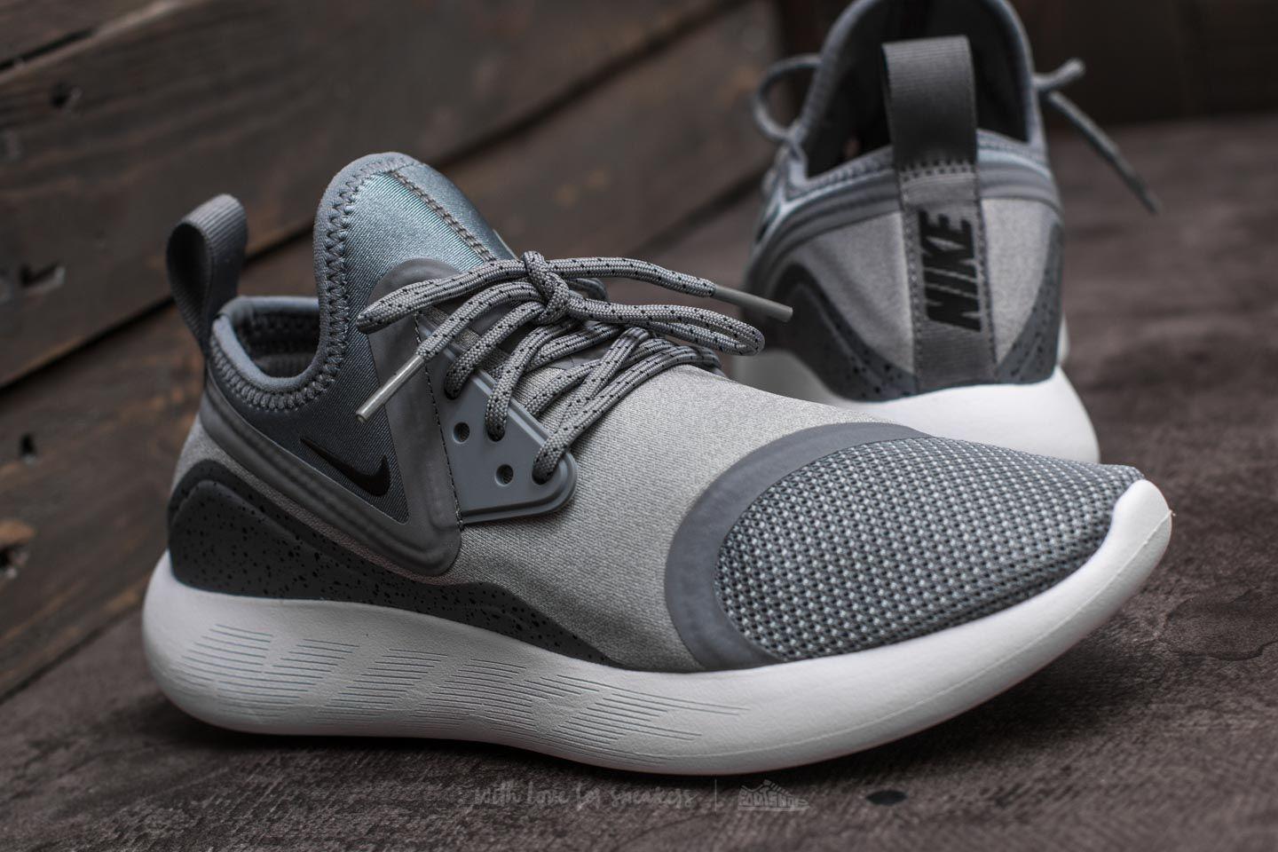 nike lunar essential