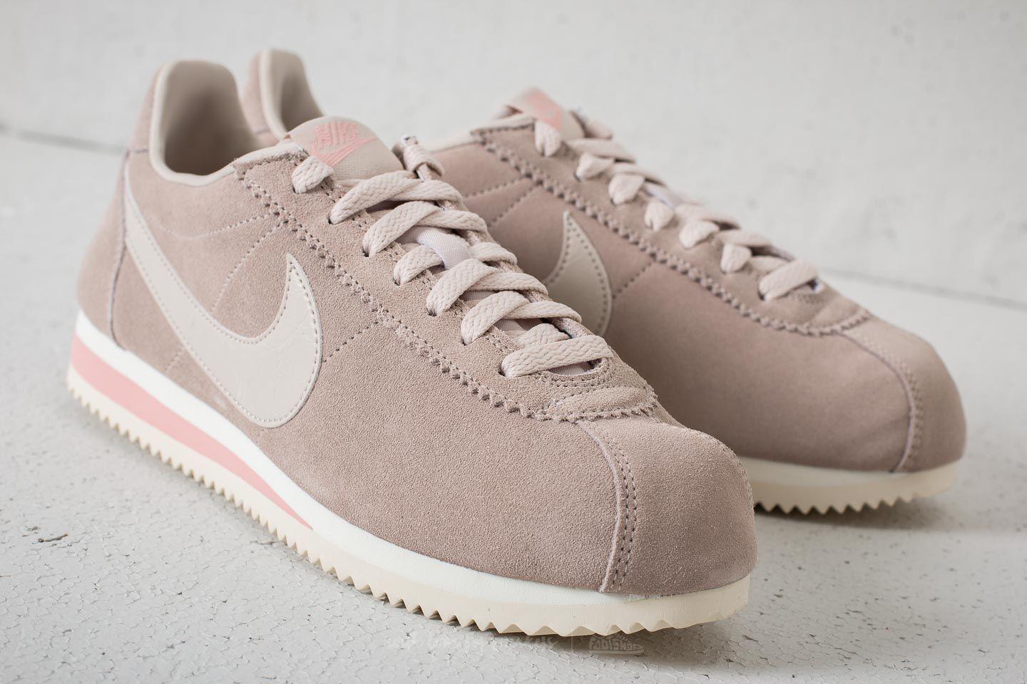 Classic Cortez Suede Wmns Sand/ Desert Sand in Natural |