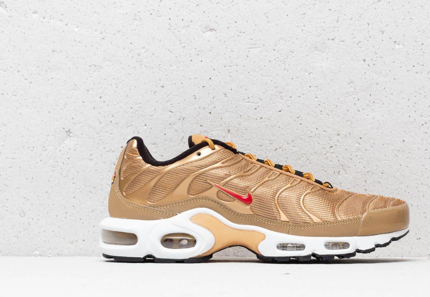 air max plus qs metallic gold