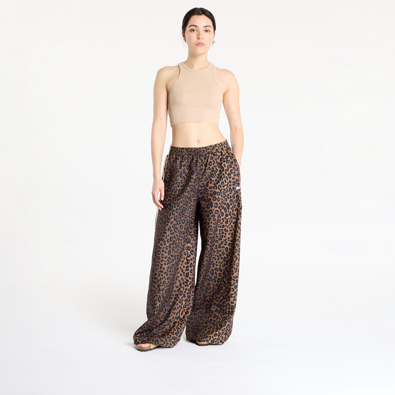 国内配送 adidas LEOPARD TRACK PANTS BRONZESTRATA adidas Firebird Loose Leopard Track Pants Bronze Strata