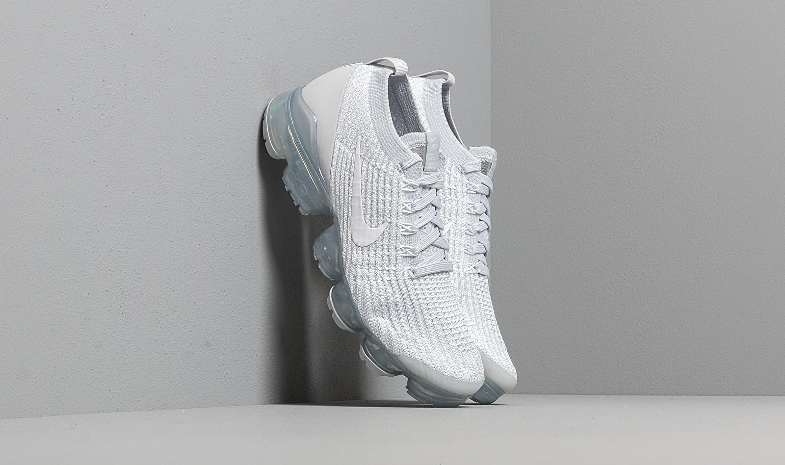 vapormax flyknit men's white