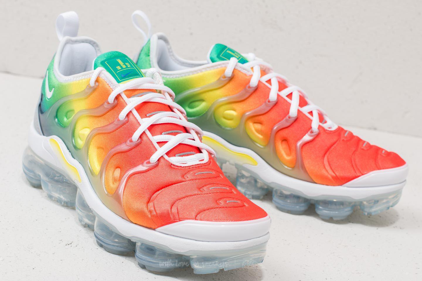 nike vapormax plus neptune green