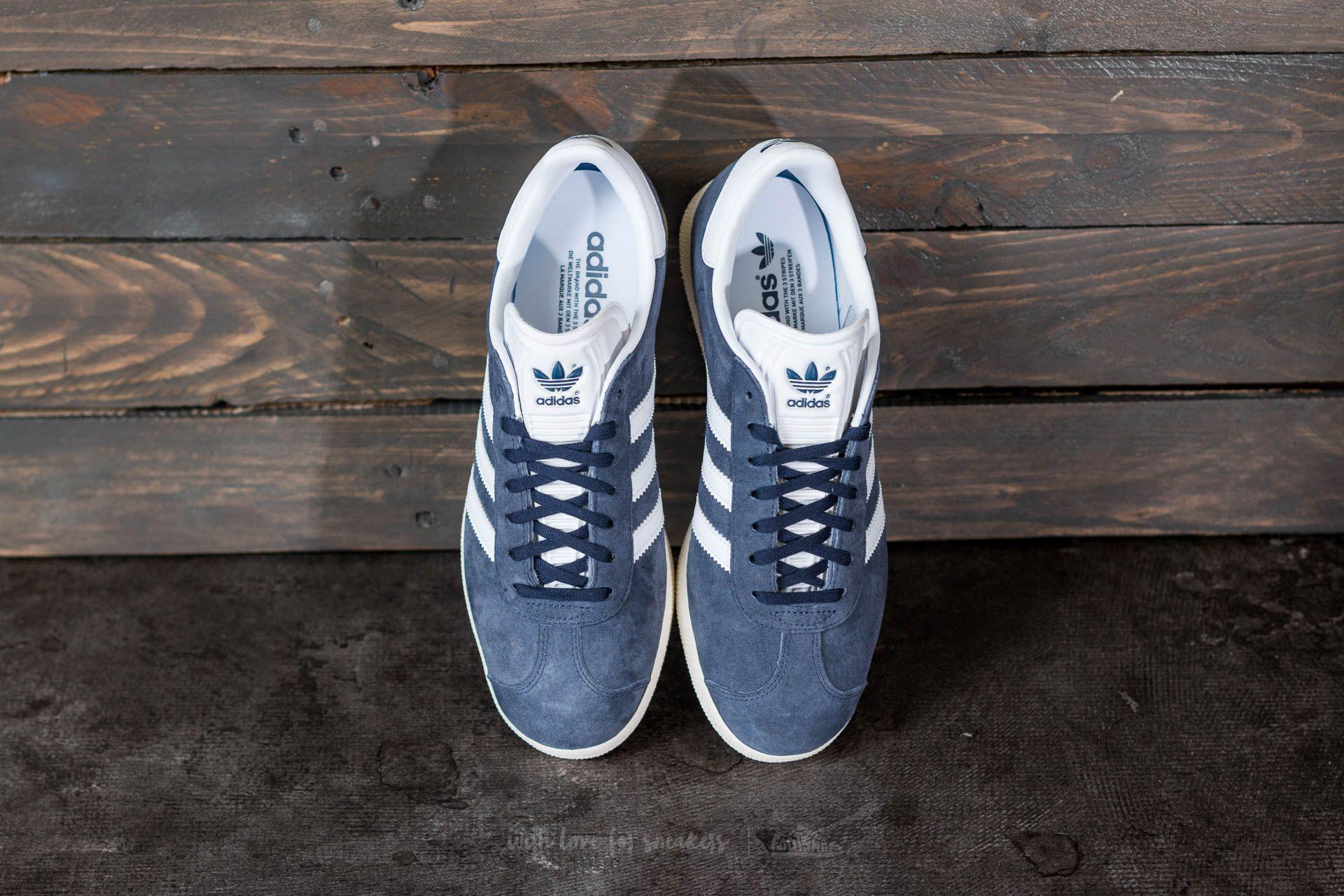 adidas gazelle no stripes